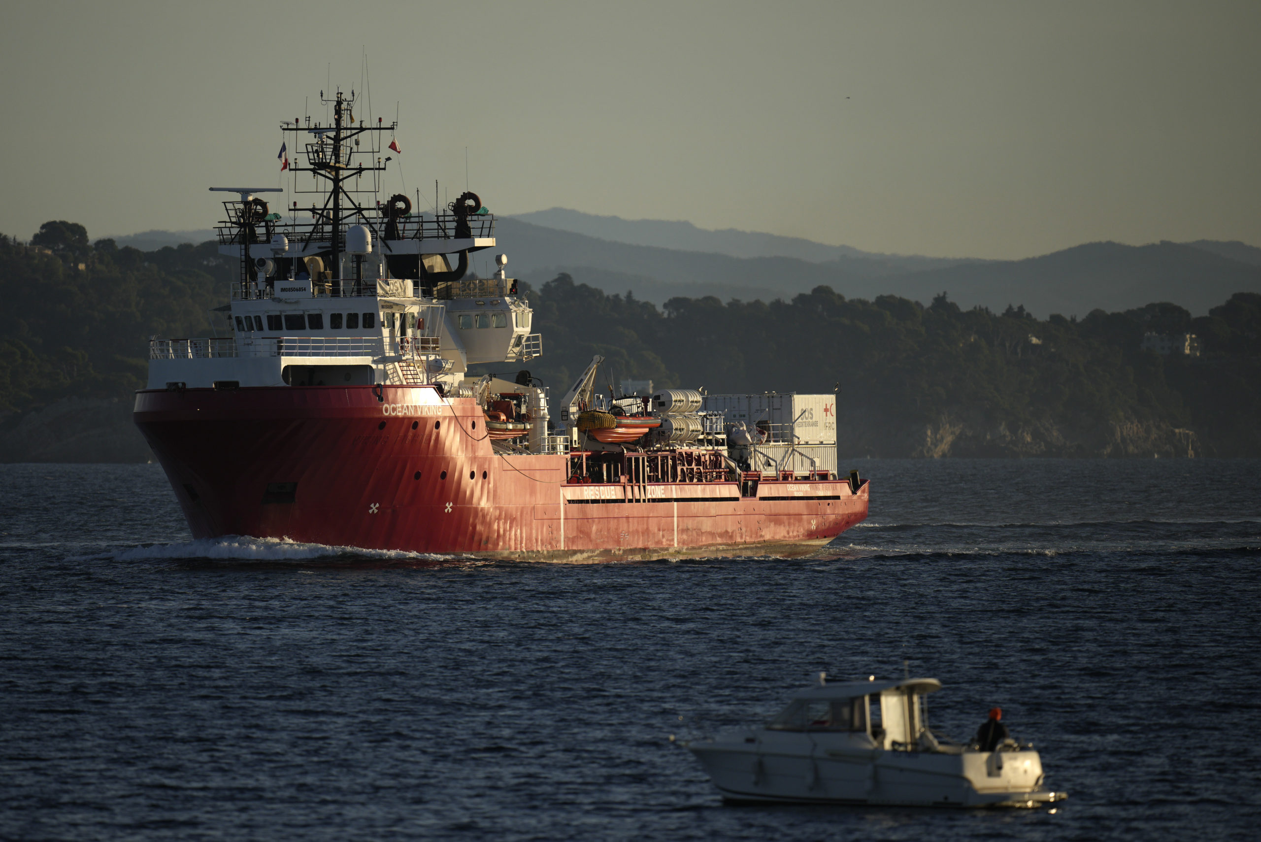 Libyas kystvakt avfyrte varselskudd mot norskeide «Ocean Viking»&nbsp;<span>(+)</span>
