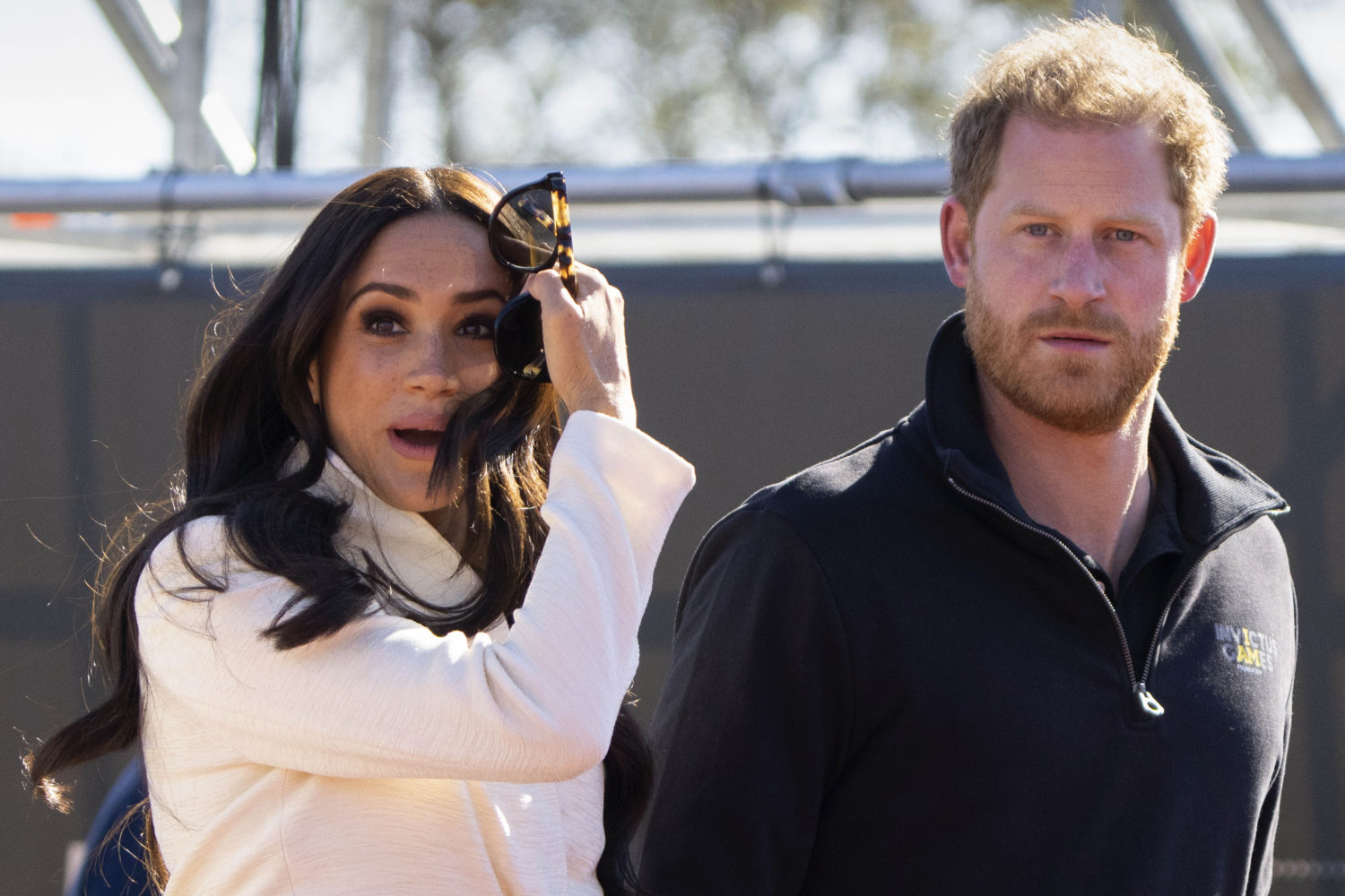 Kong Charles kaster ut Prins Harry og Meghan Markle fra sitt kongelige hjem i England&nbsp;<span>(+)</span>