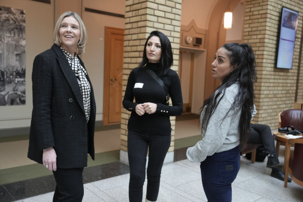 Frp åpner for å si opp internasjonale konvensjoner som gir særrettigheter til samer&nbsp;<span>(+)</span>