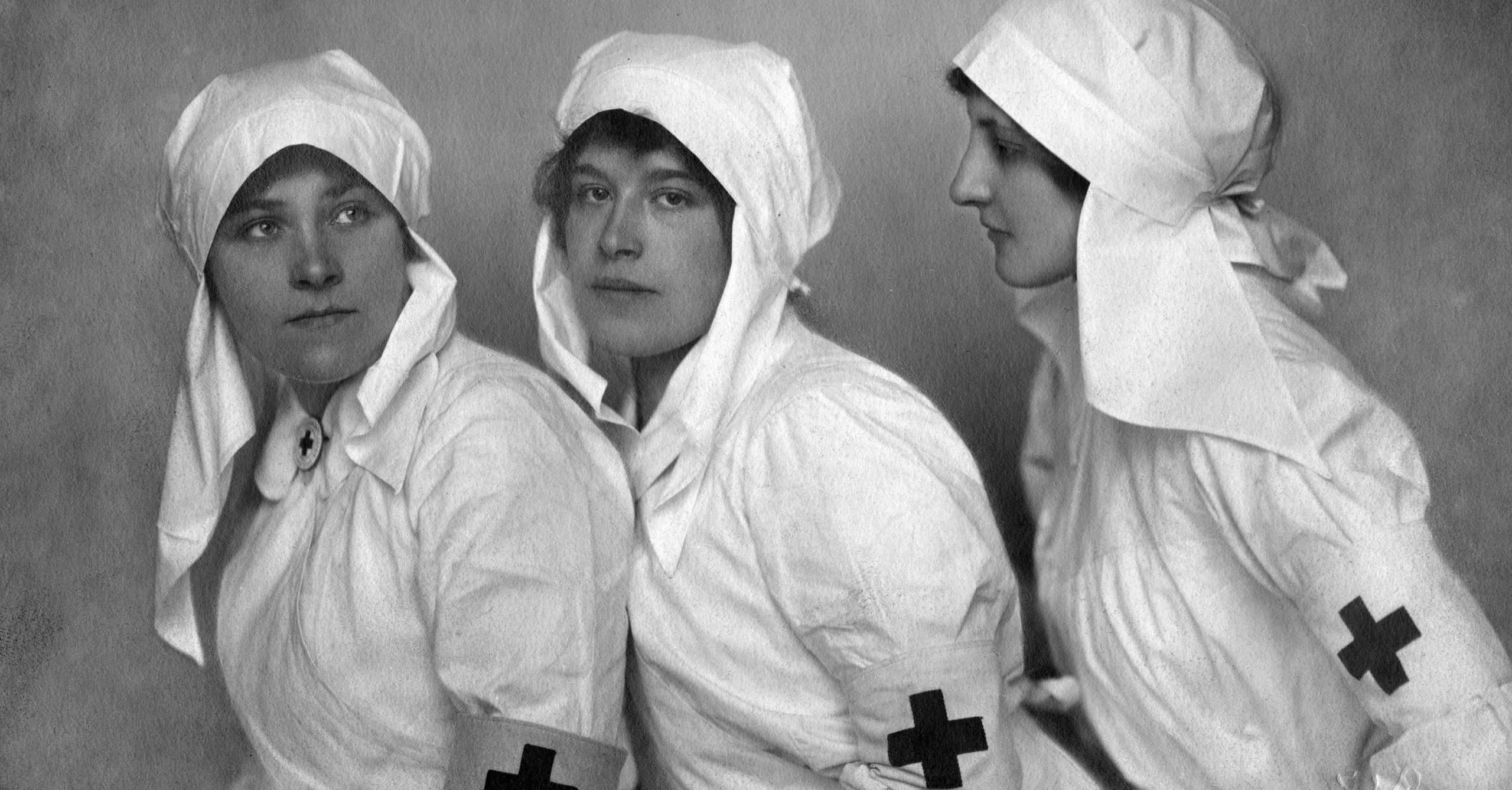 Tre adelige østerrikske Røde Kors-søstre (1914)&nbsp;<span>(+)</span>
