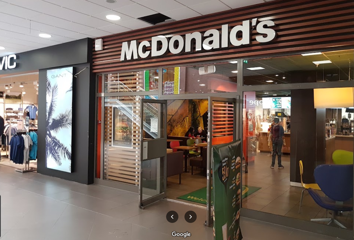 Siktet erkjenner ikke straffskyld for overgrep på McDonald’s i Ålesund&nbsp;<span>(+)</span>