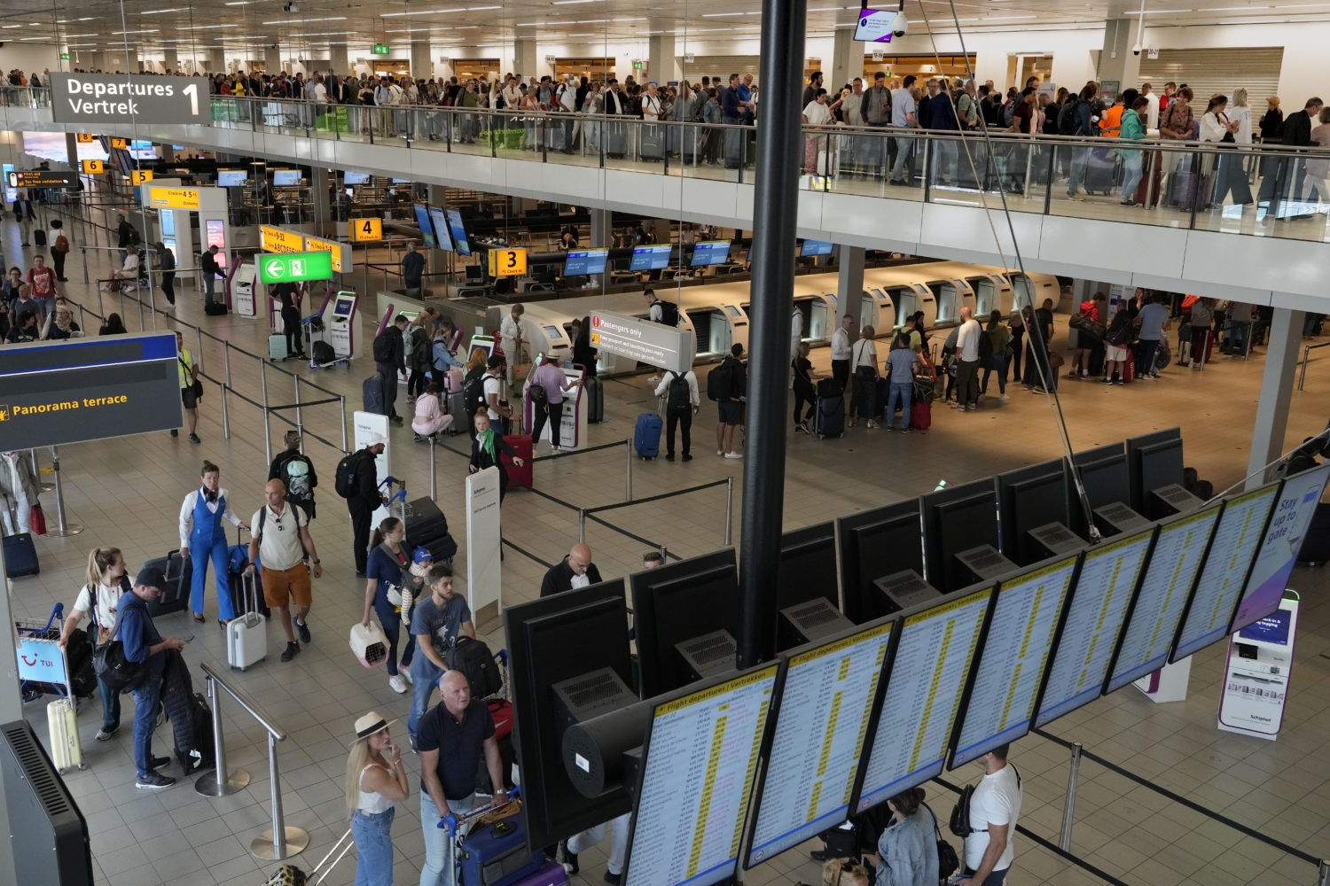 Europas tredje største flyplass innfører forbud mot privatfly&nbsp;<span>(+)</span>