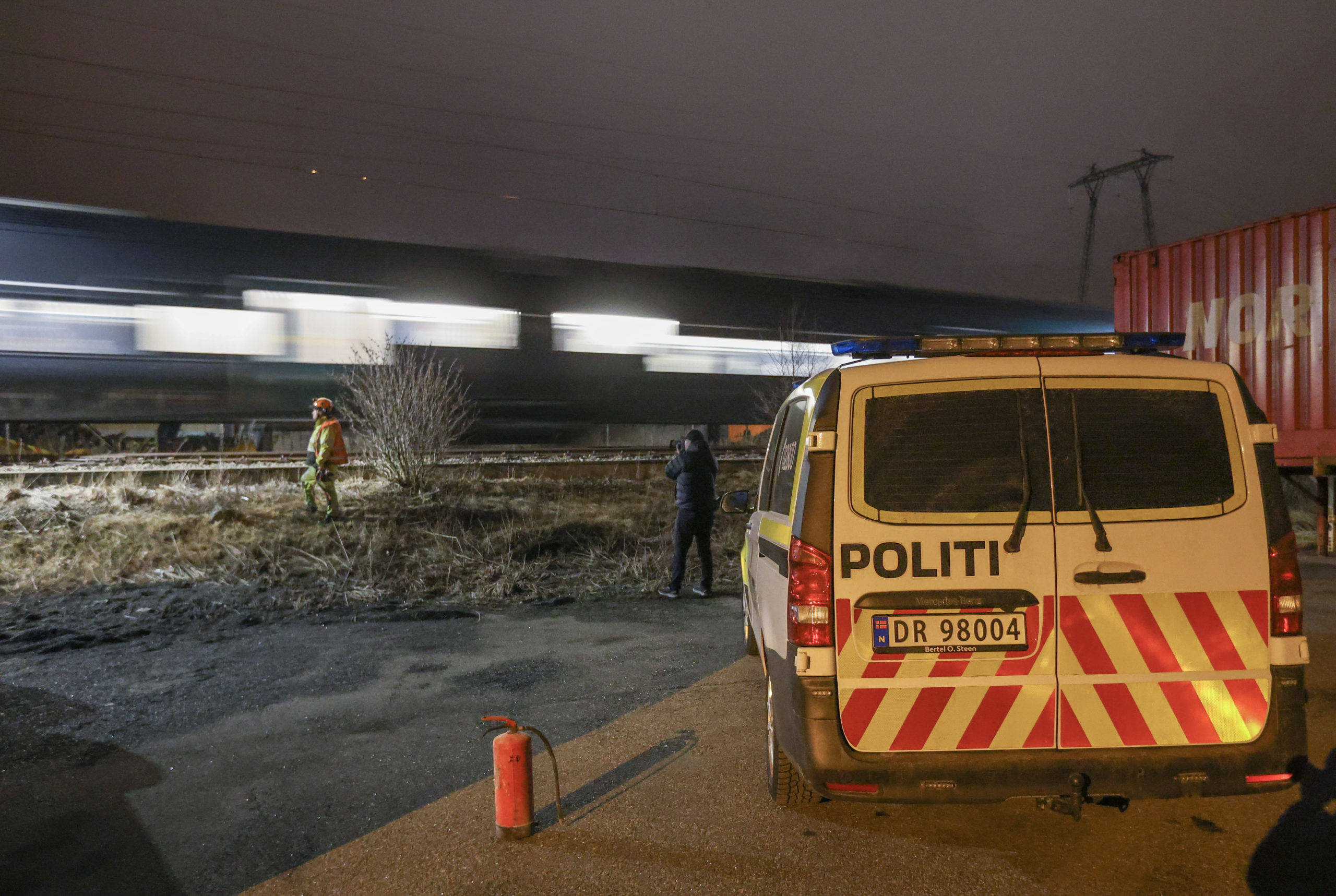 Tog på Vestfoldbanen kjørte inn i betongblokker&nbsp;<span>(+)</span>