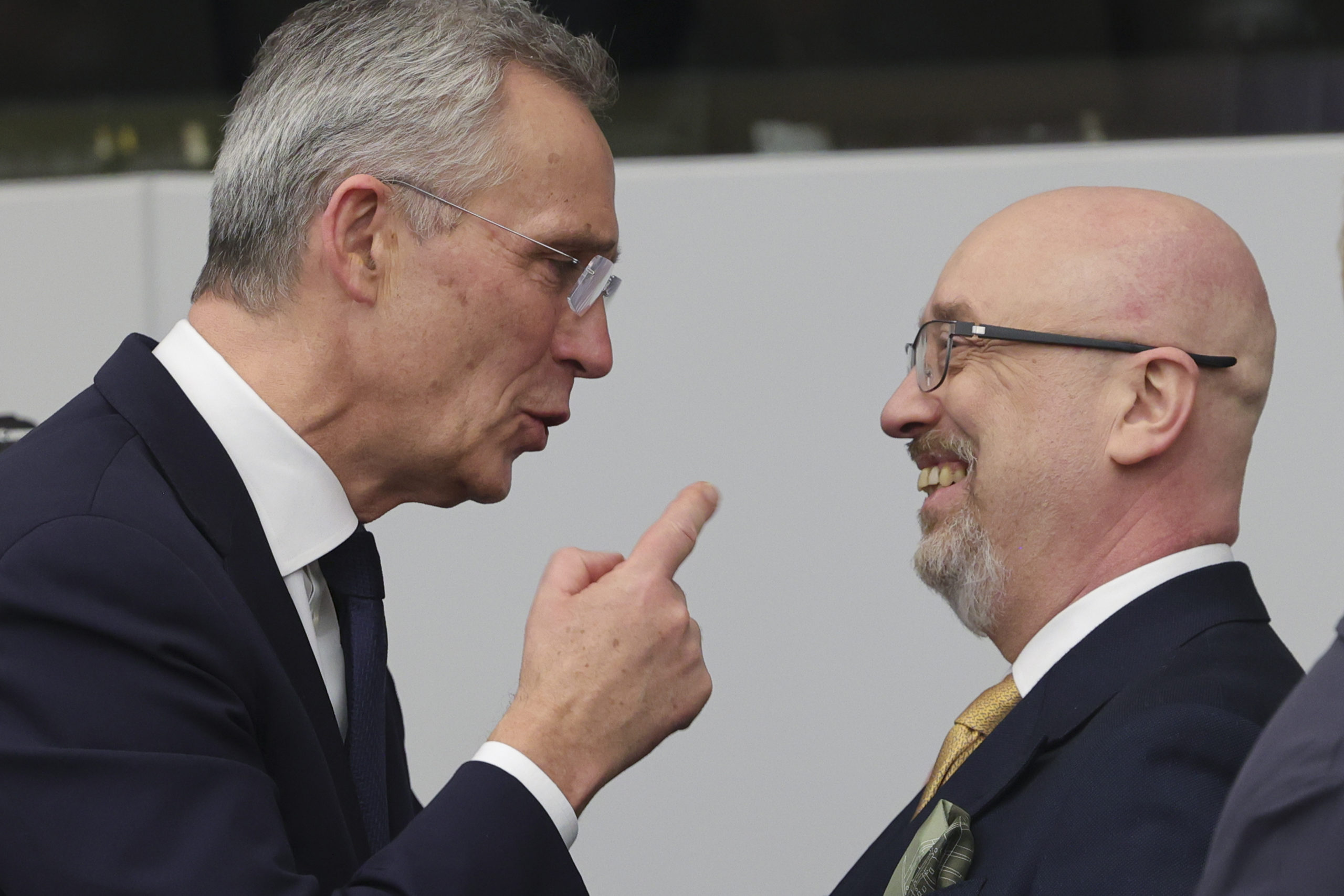 Ukrainas forsvarsminister ber folk justere forventningene&nbsp;<span>(+)</span>
