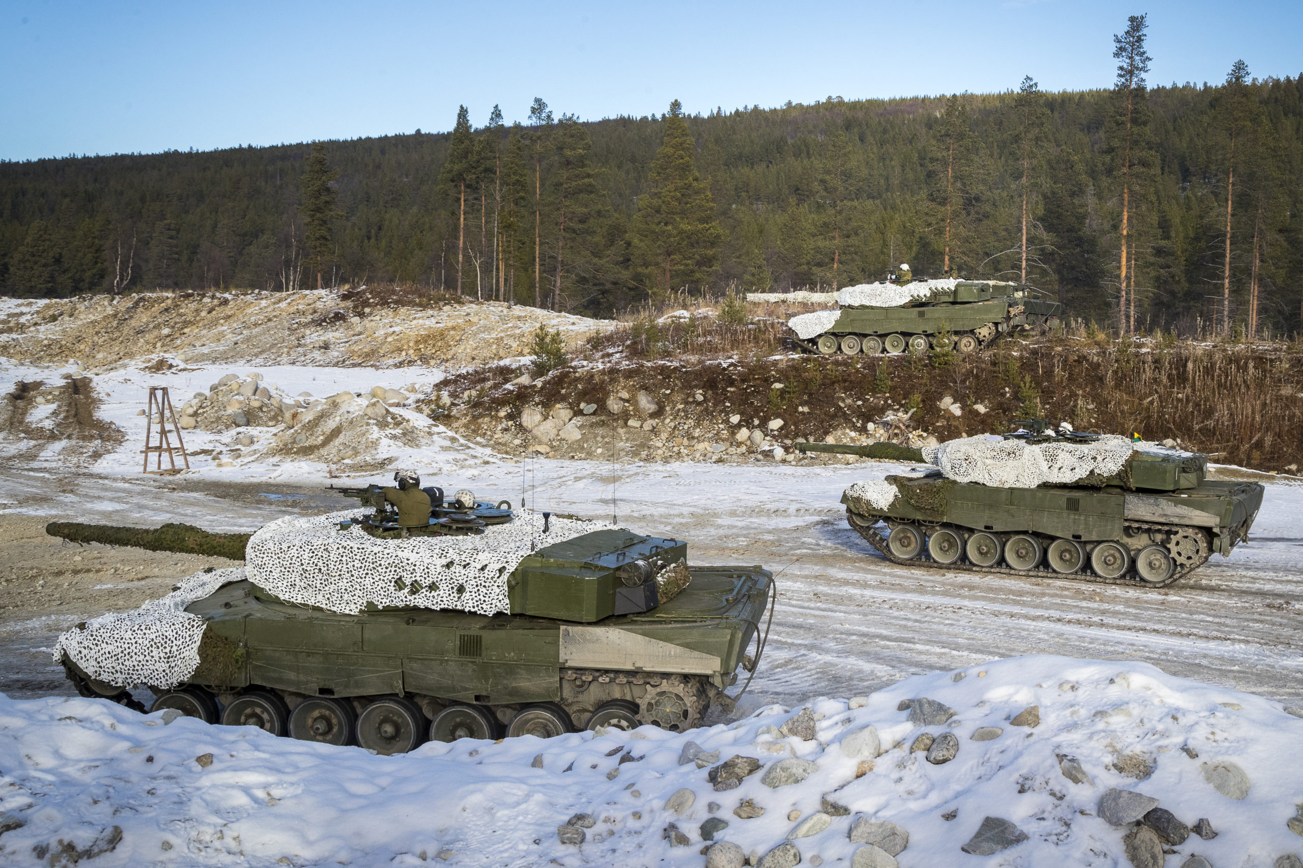 Forsvaret i knestående for woke – endrer sanger om «kuk» og «sjømannsbrud»&nbsp;<span>(+)</span>