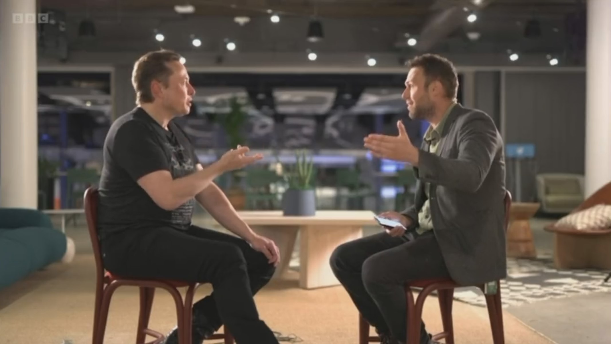 Elon Musk til BBC-reporter: – Du lyver&nbsp;<span>(+)</span>