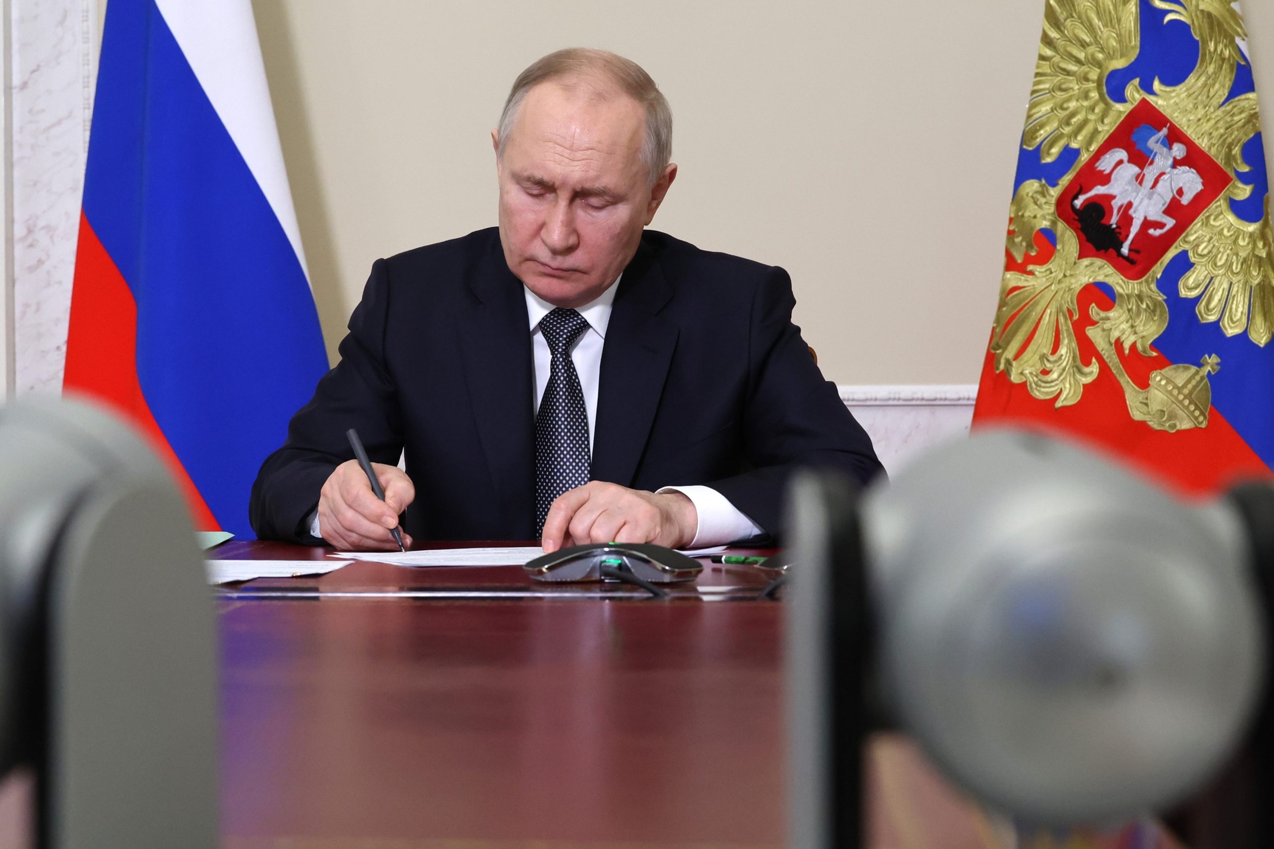 Russland hevder Ukraina prøvde å angripe Putin i Kreml med droner&nbsp;<span>(+)</span>