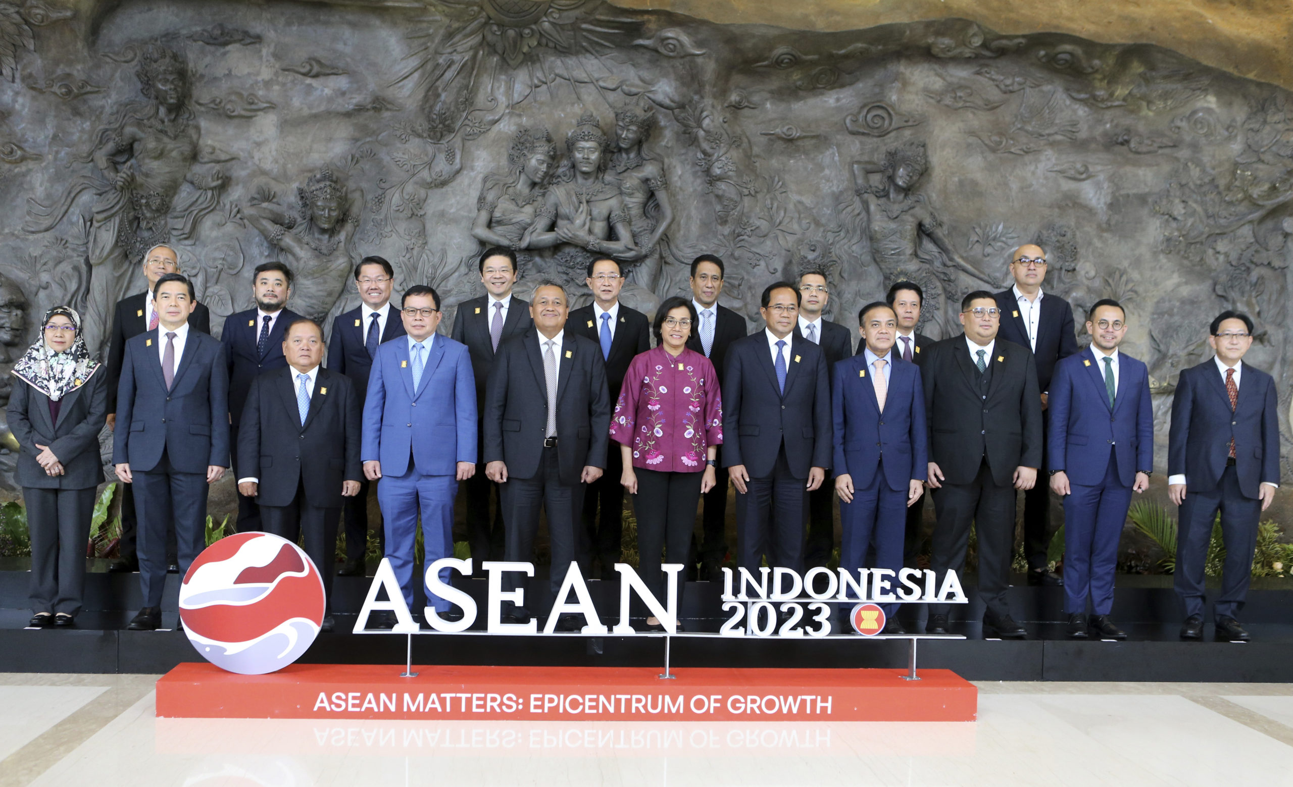 ADB: ASEAN trenger 3,7 billioner dollar for å opprettholde vekst og bekjempe klimaendringene&nbsp;<span>(+)</span>