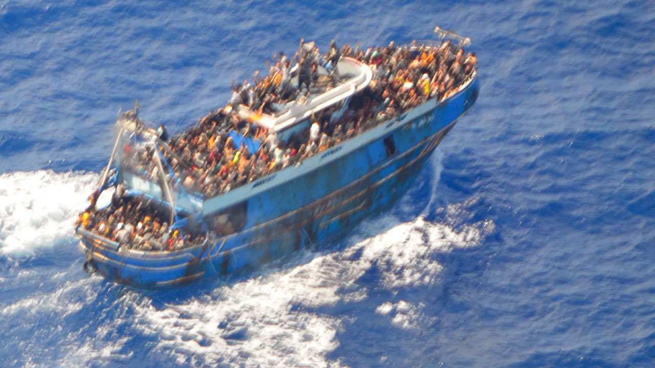 Migrantforliset i Middel&shy;havet: 600 fryktes om&shy;kommet – ni menneske&shy;smuglere arrestert&nbsp;<span>(+)</span>