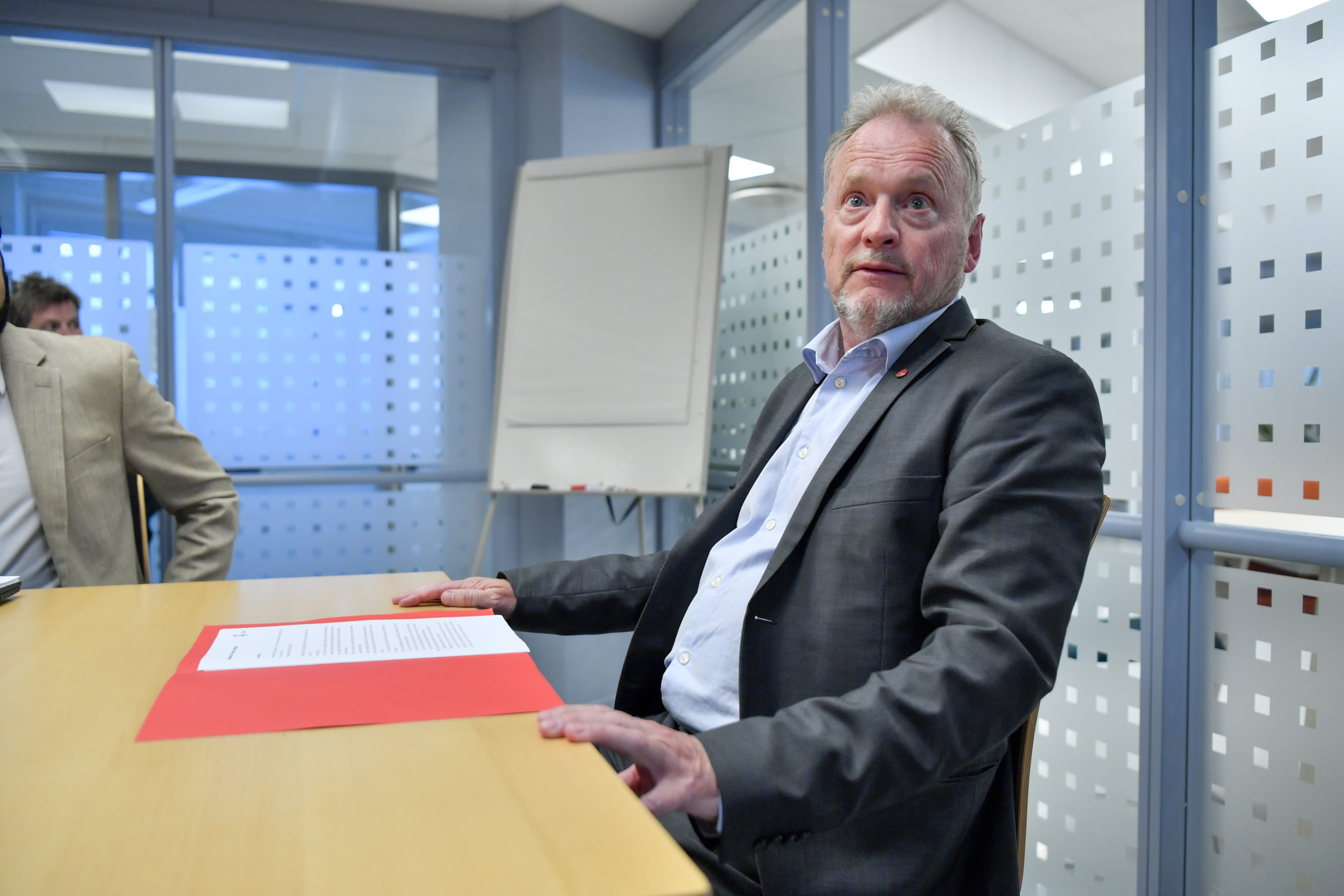 Raymond Johansen vil ikke ha noe med INP å gjøre: – De er klimafornektere&nbsp;<span>(+)</span>