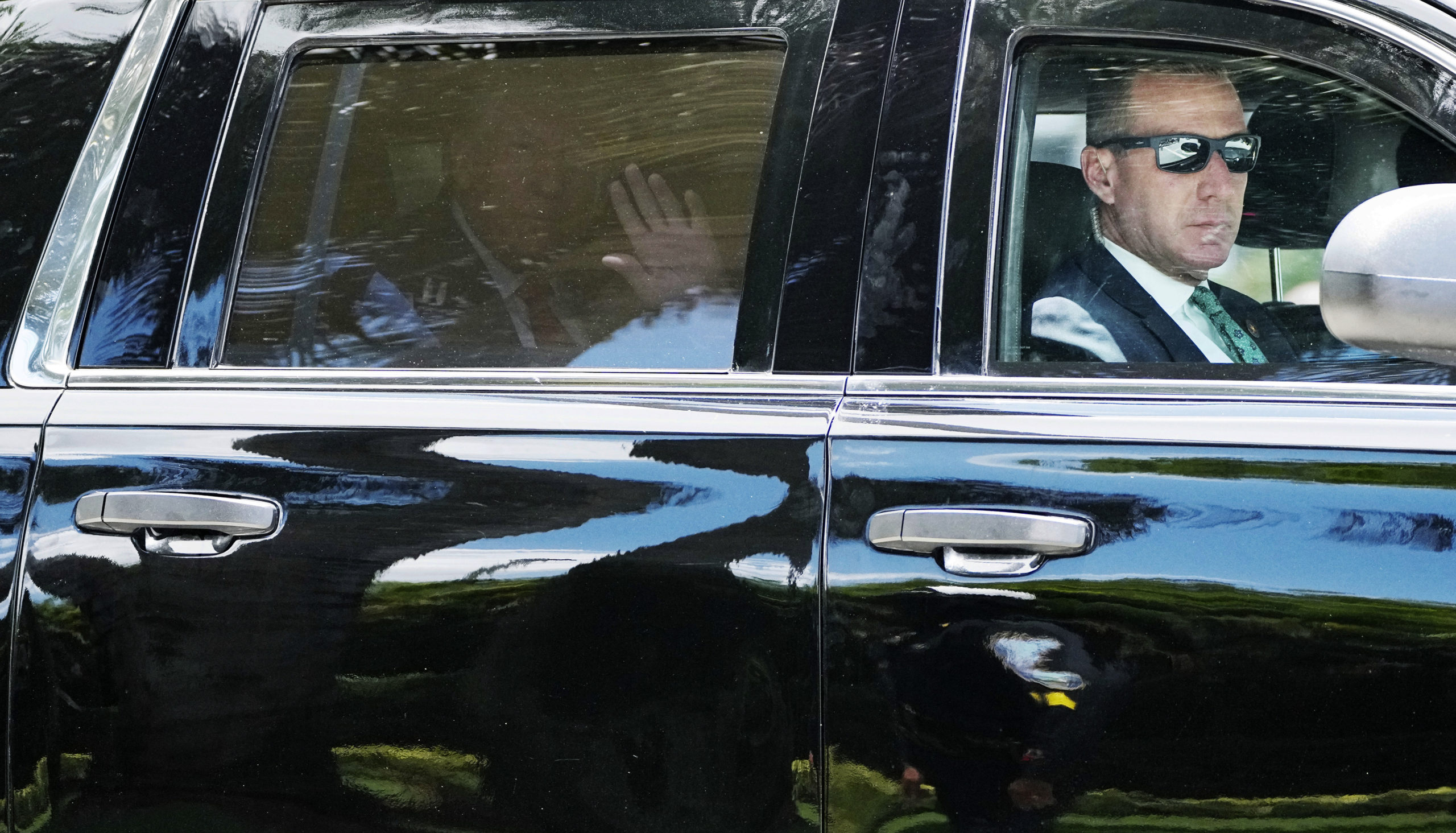 Trump møtte opp, sa seg ikke skyldig og dro innom cafe for bønn&nbsp;<span>(+)</span>