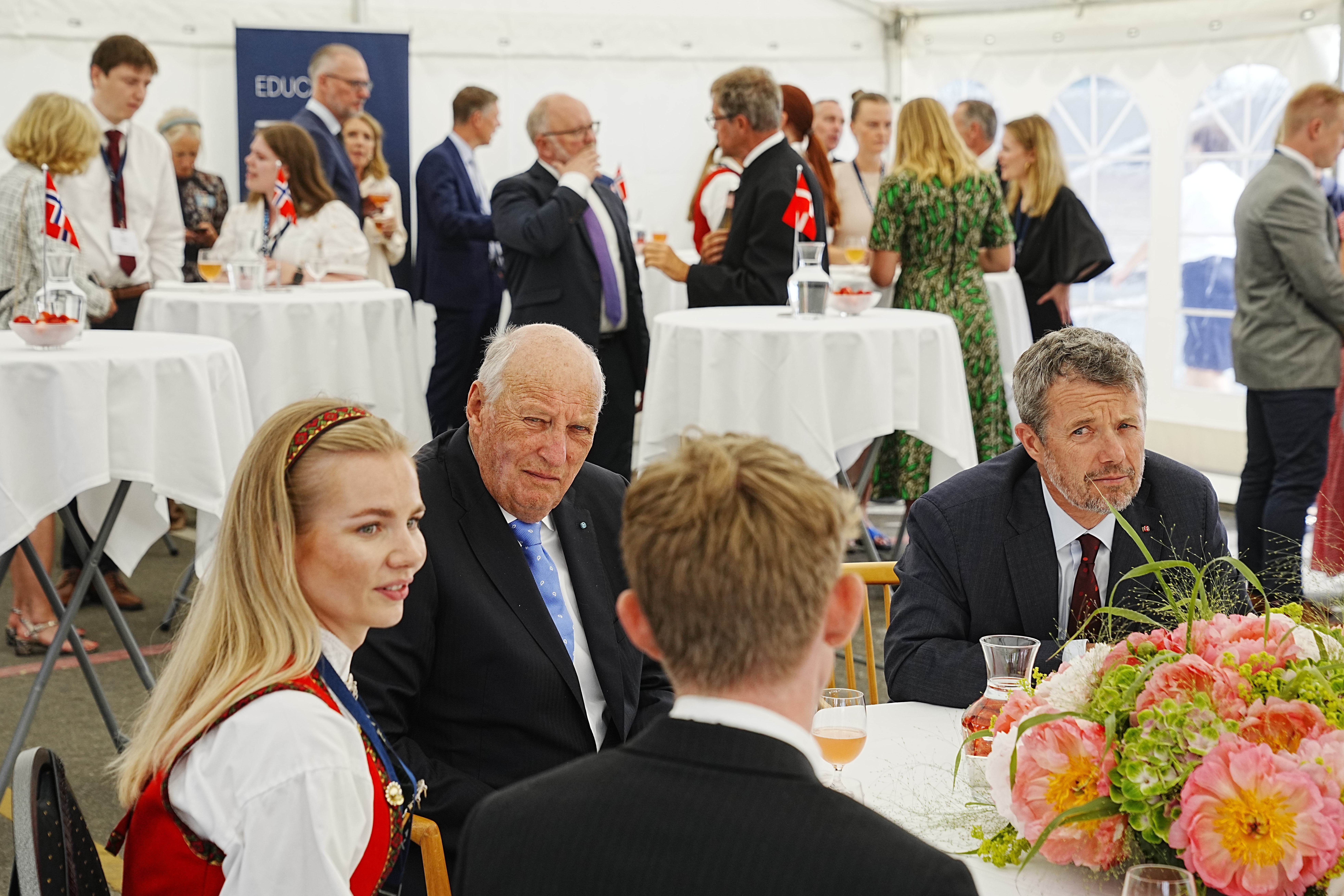 Norske studenter i krone-skvis: – Det er kritisk&nbsp;<span>(+)</span>