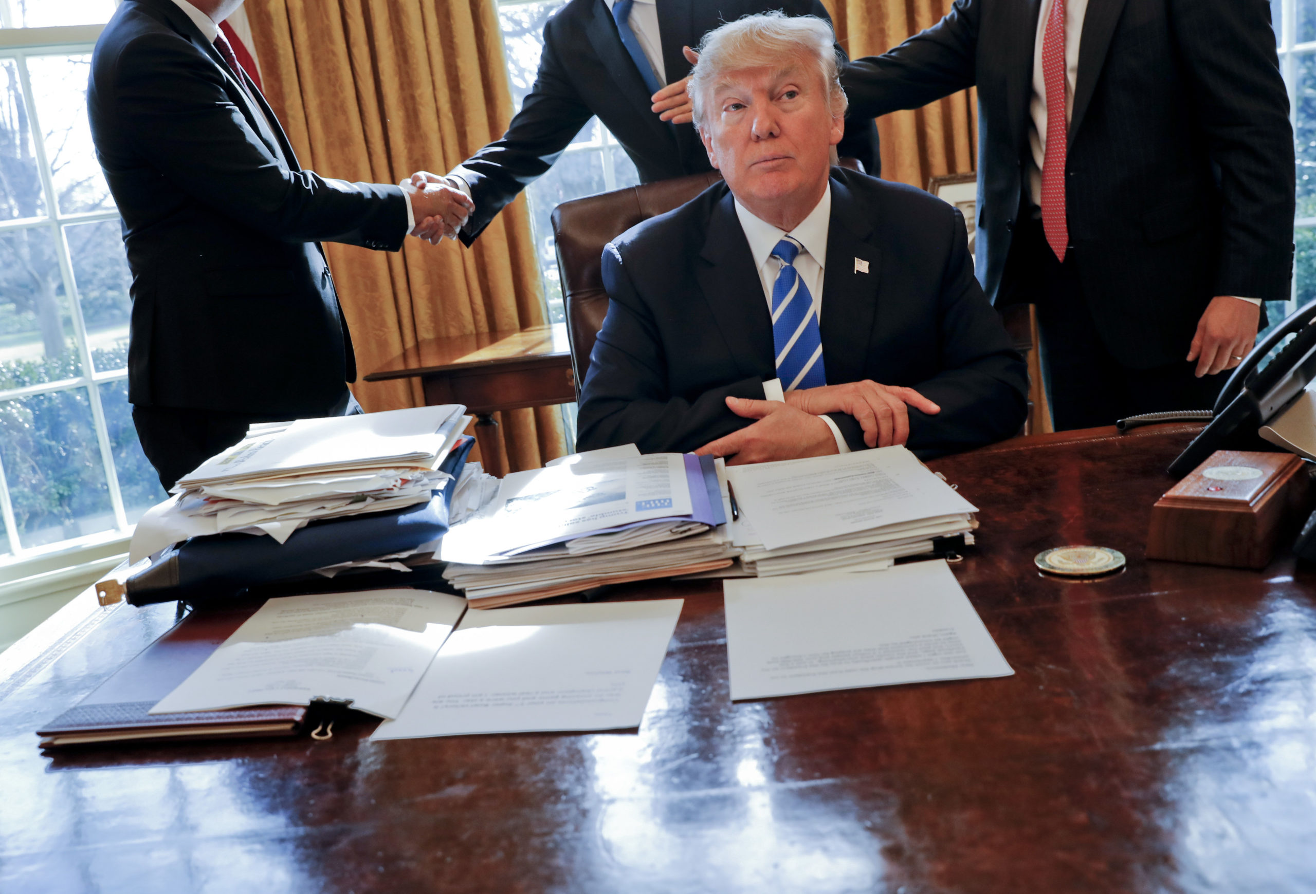 Trump er tiltalt, har fått beskjed om å stille i føderal rett i Miami tirsdag&nbsp;<span>(+)</span>