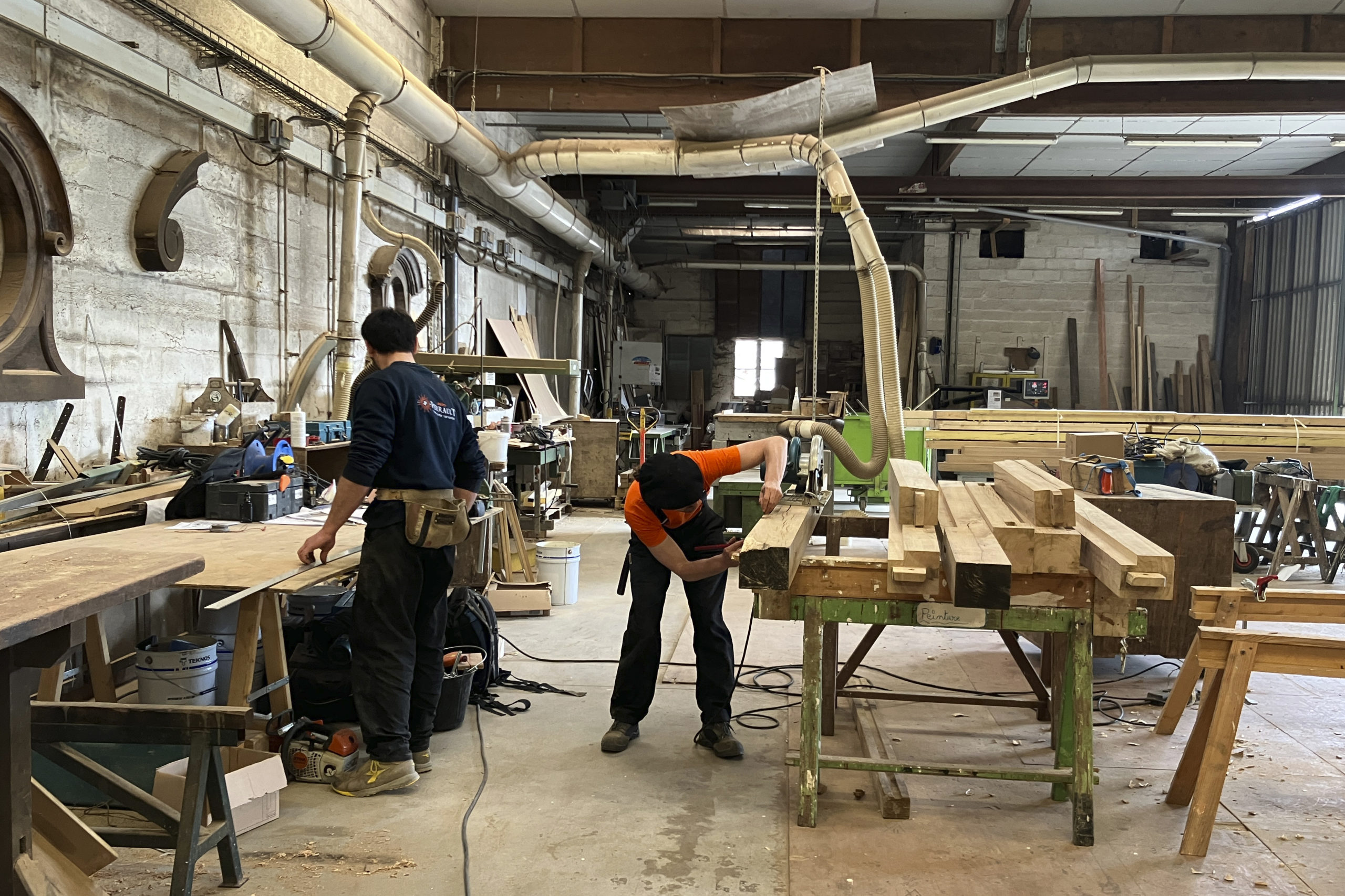 Taket på Notre-Dame gjenreises med middelalderens teknikk&nbsp;<span>(+)</span>
