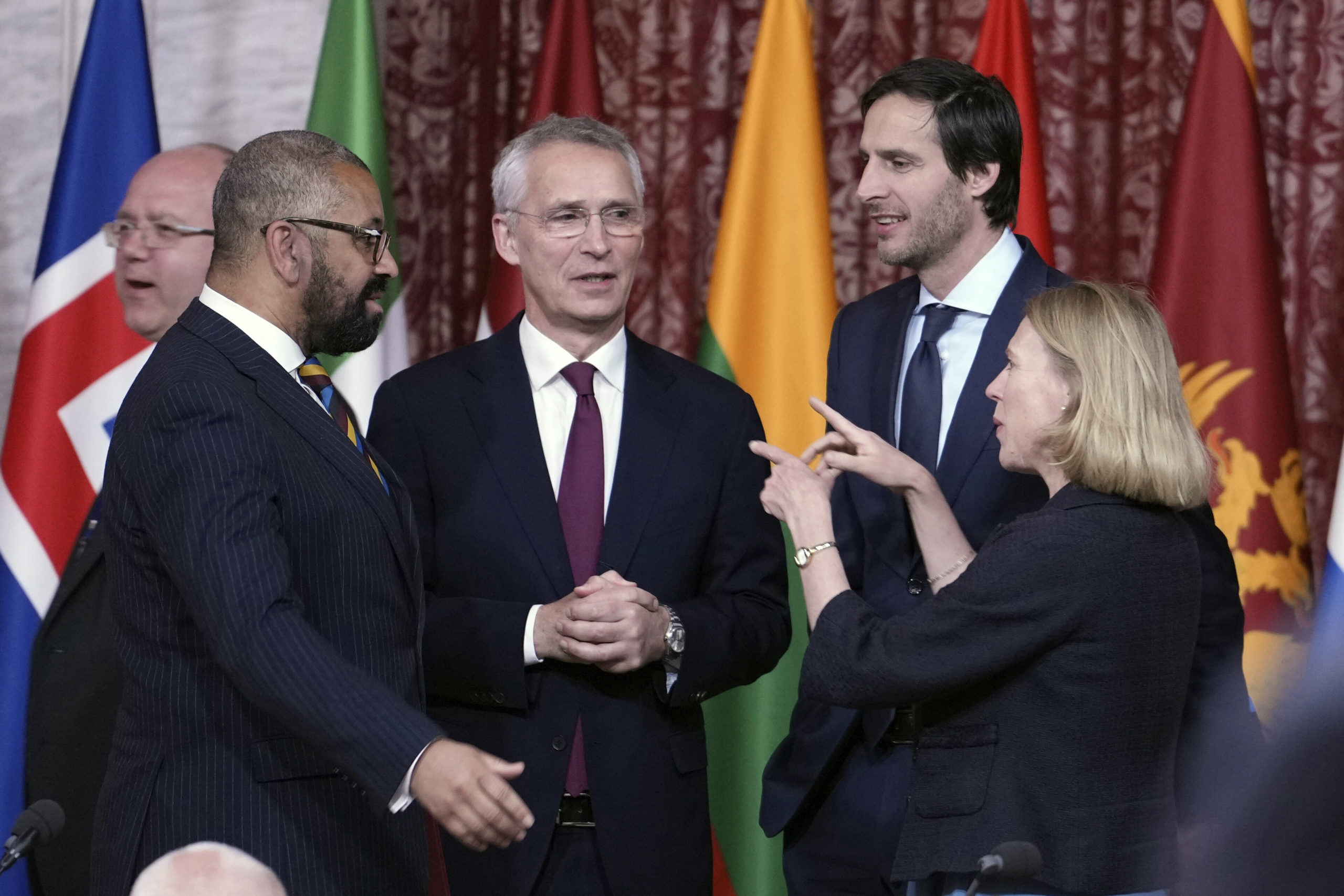 Stoltenberg vil spikre Nato-medlemskap for Ukraina&nbsp;<span>(+)</span>