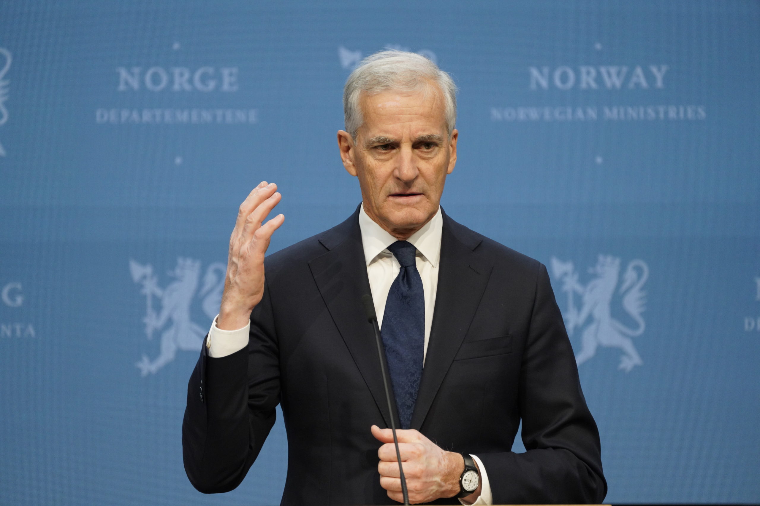 Støre vil vite hvor Høyre vil kutte – FrP-nestor har svaret&nbsp;<span>(+)</span>