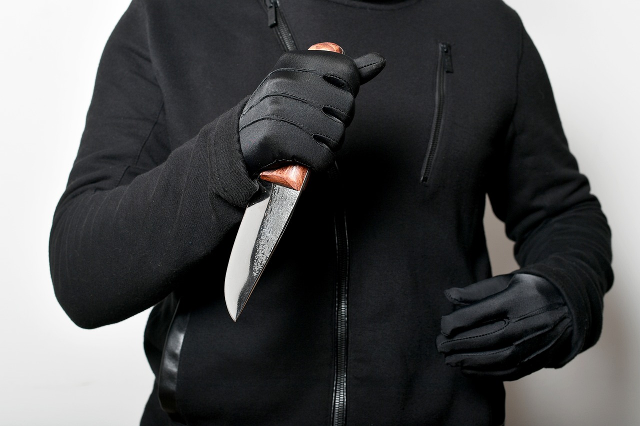 Stockholm: Tre menn knivstukket og fem pågrepet etter mordforsøk ved restaurant&nbsp;<span>(+)</span>