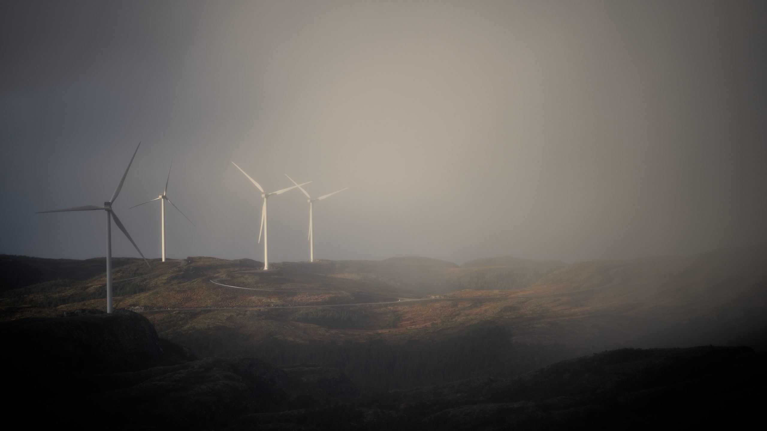 Er Støre, Aasland og regjeringen kjøpt og betalt av vindkraft&shy;industrien?&nbsp;<span>(+)</span>