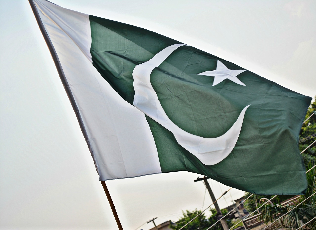 Pakistans stats&shy;minister oppfordrer ​​til lands&shy;omfattende protest mot koran&shy;brenning i Sverige&nbsp;<span>(+)</span>