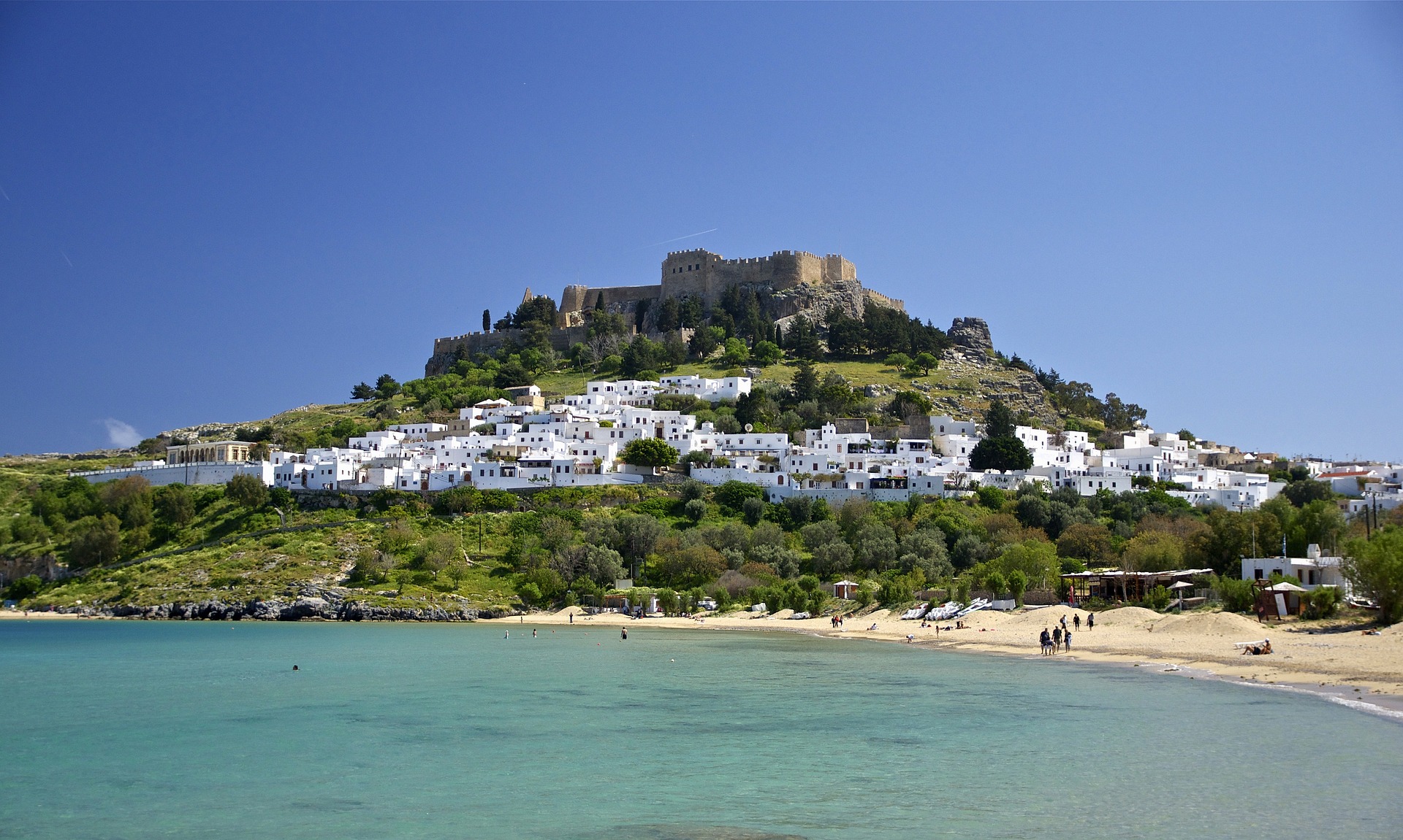 Person med bensinkanne observert ved strand på Rhodos&nbsp;<span>(+)</span>