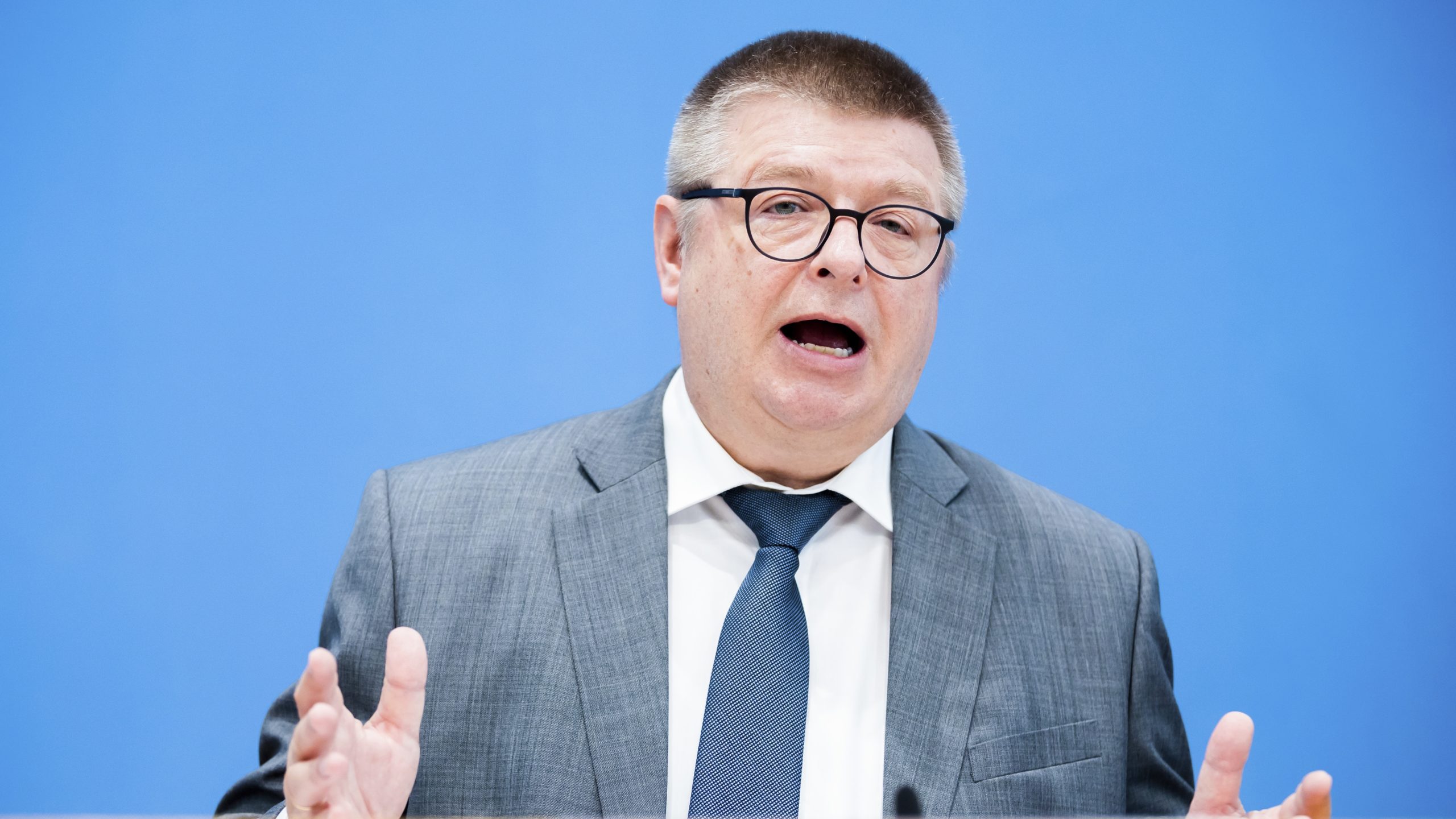 Tysk overvåknings­sjef: – Høyre­ekstreme konspirasjons­teorier på AfD-landsmøte&nbsp;<span>(+)</span>