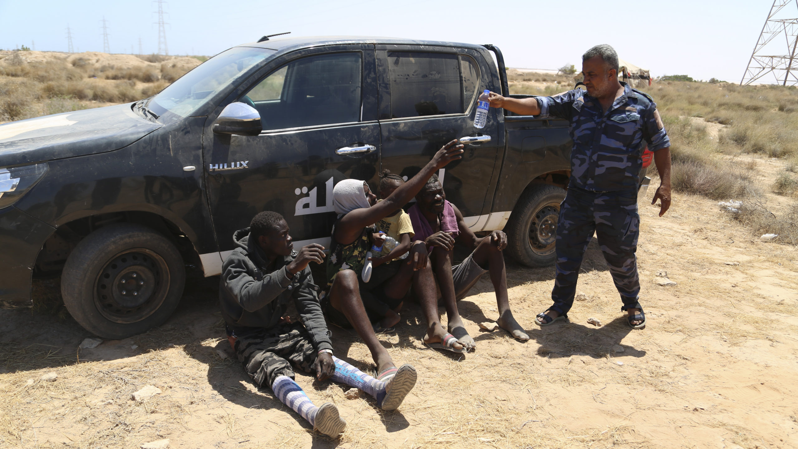 Tunisia overlater migranter til seg selv ved grensen til Libya&nbsp;<span>(+)</span>