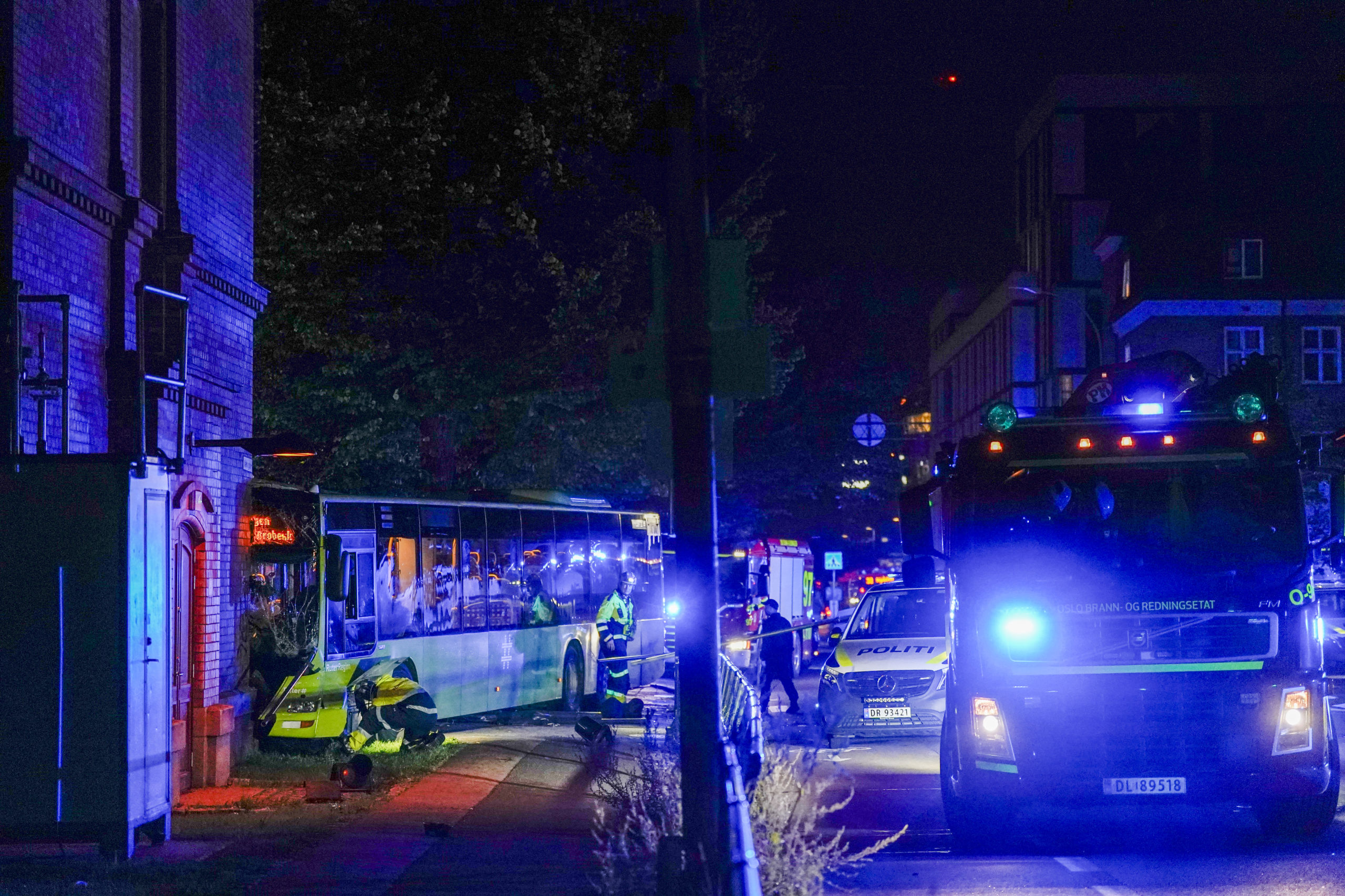 Flere enn ti skadd i bussulykke i Oslo – to kritisk&nbsp;<span>(+)</span>