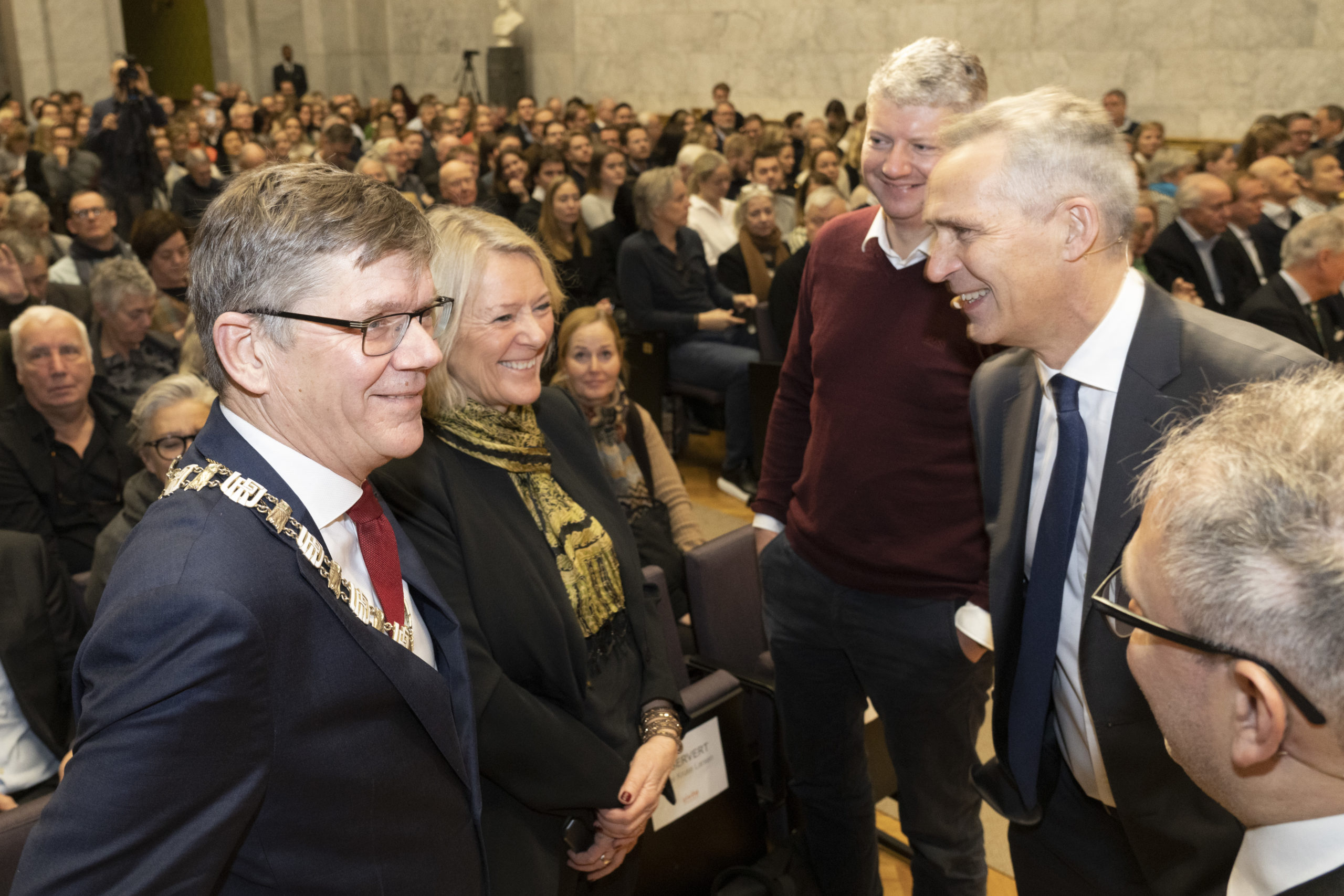 Nato-stabssjef: Hvis Ukraina avgir territorium kan de bli Nato-medlemmer&nbsp;<span>(+)</span>