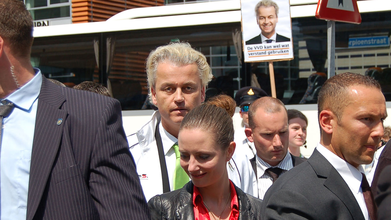 Geert Wilders takker av&shy;troppende stats&shy;minister Mark Rutte for det Neder&shy;land han efterlater seg&nbsp;<span>(+)</span>