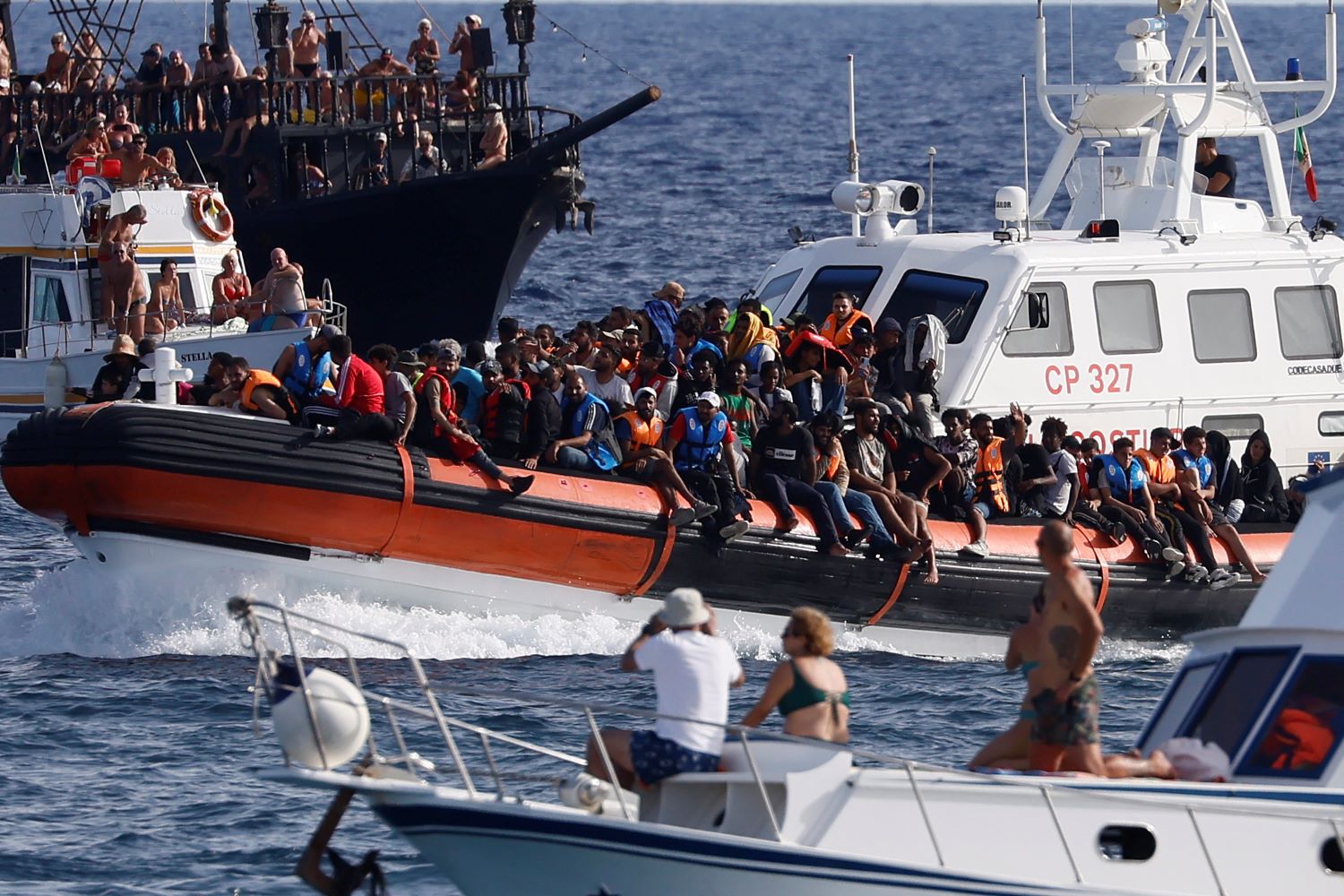 L’Italia insoddisfatta del finanziamento tedesco al traffico di migranti nel Mediterraneo – Documento