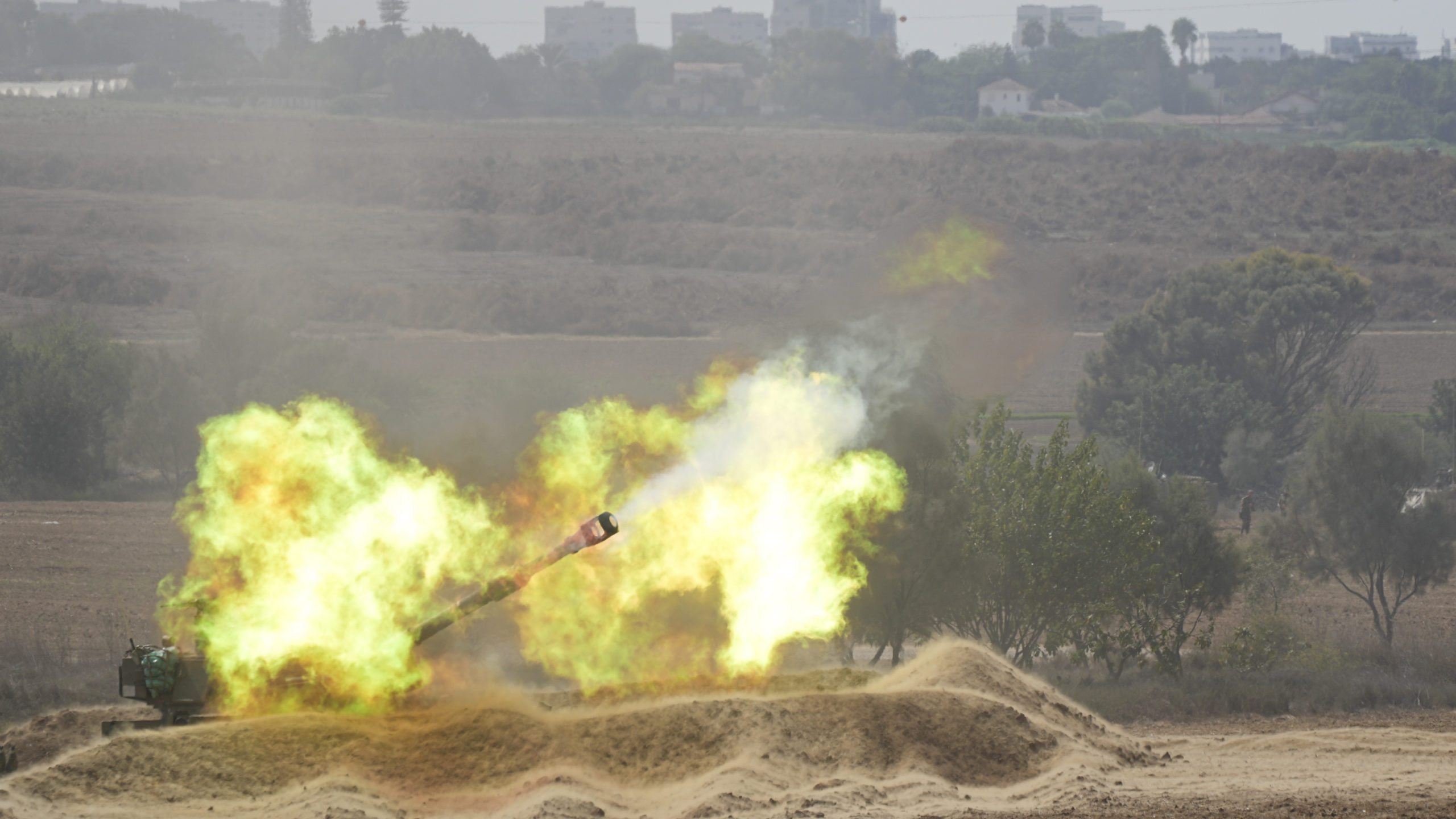 Israel ber sivile i Gaza om å trekke sørover&nbsp;<span>(+)</span>