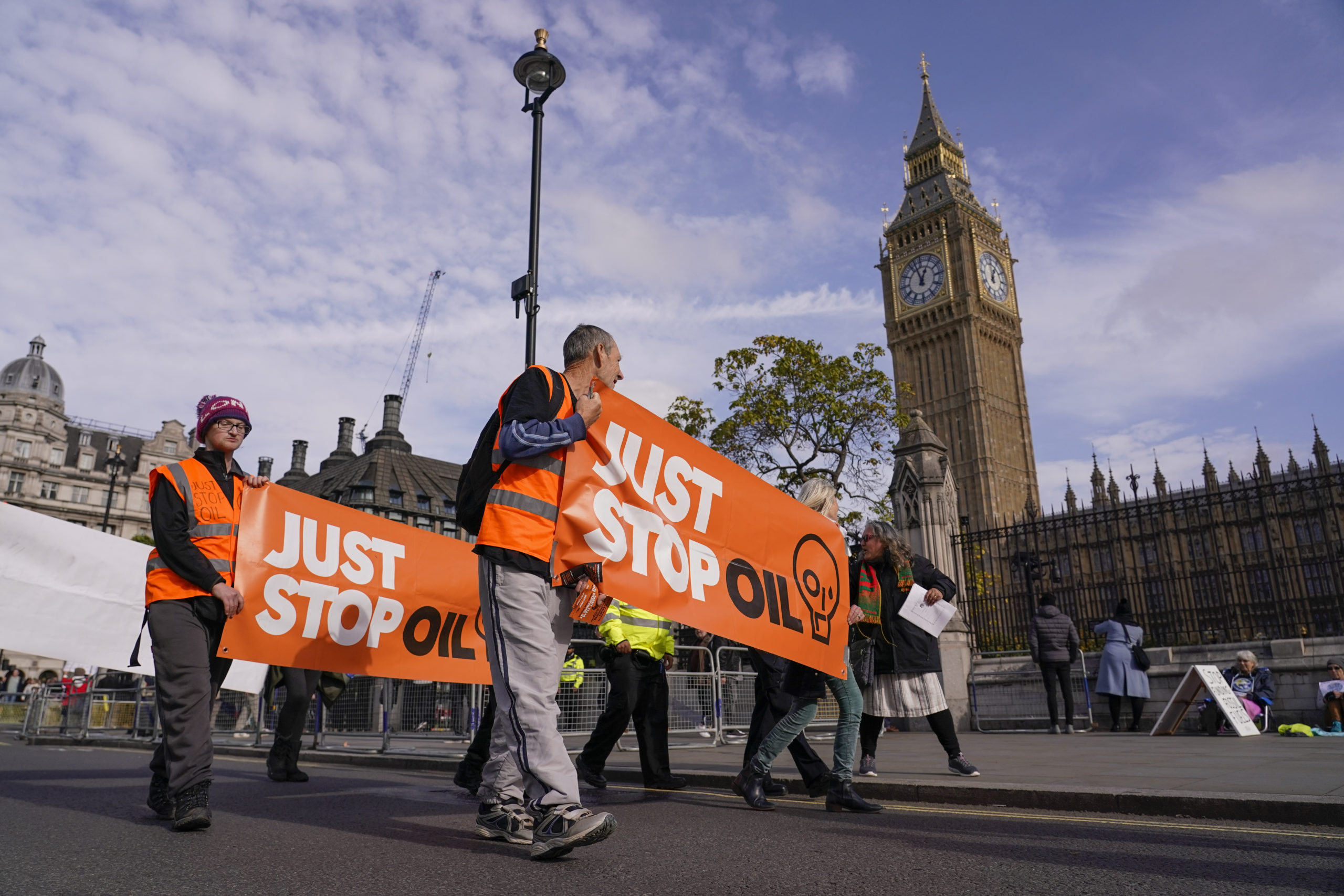 Britiske klimaekstremister stormet West End i London&nbsp;<span>(+)</span>
