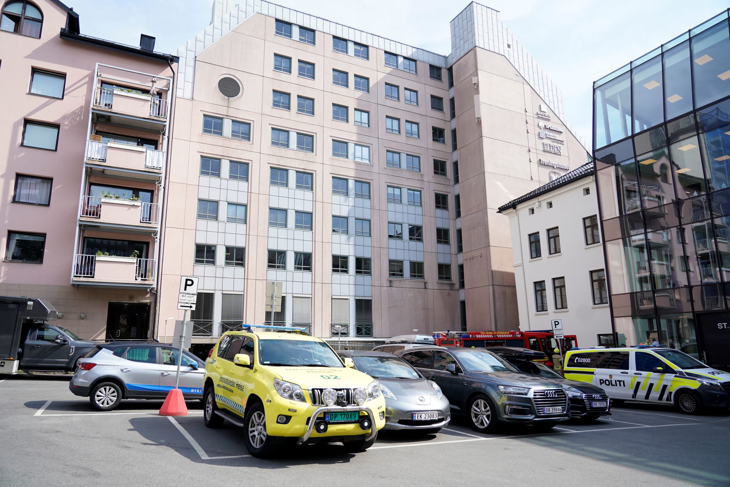 Mandag morgen i Lillestrøm: Mann kjørt til sykehus etter knivstikking&nbsp;<span>(+)</span>