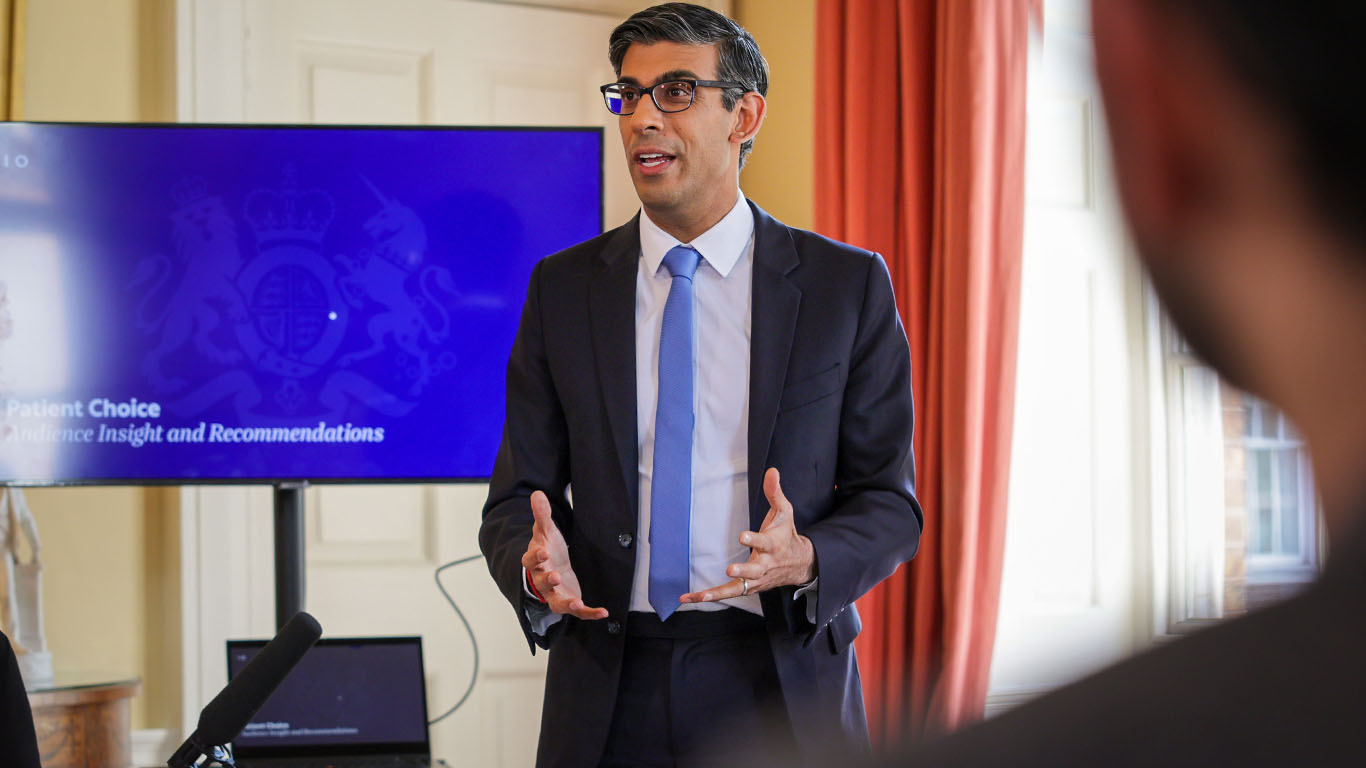 Rishi Sunak provoserer: – En mann er en mann og en kvinne er en kvinne&nbsp;<span>(+)</span>