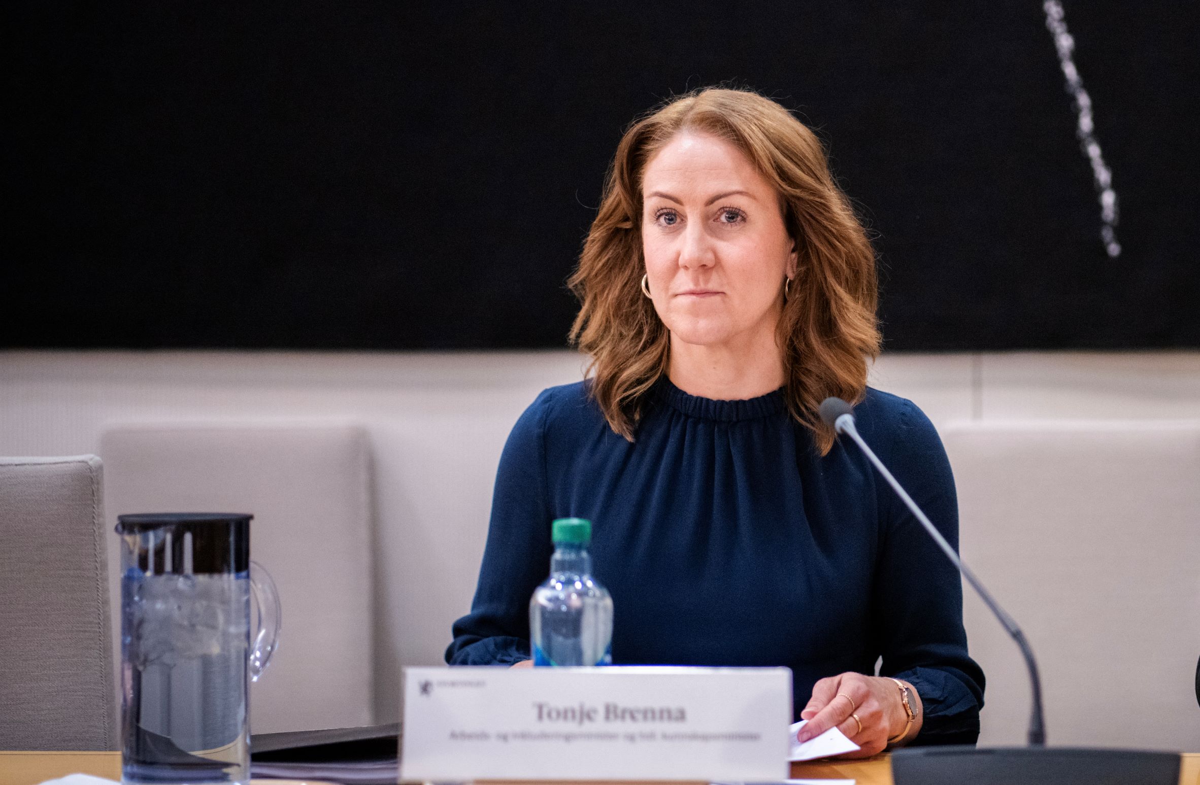 Brenna beklaget «alvorlige feil», men ble sittende som minister&nbsp;<span>(+)</span>
