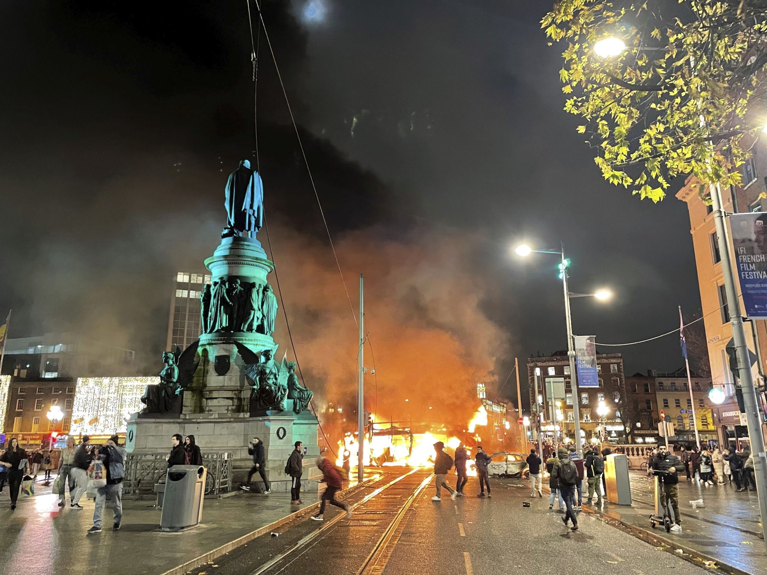 Opptøyene i Dublin viser de foraktede irenes raseri&nbsp;<span>(+)</span>