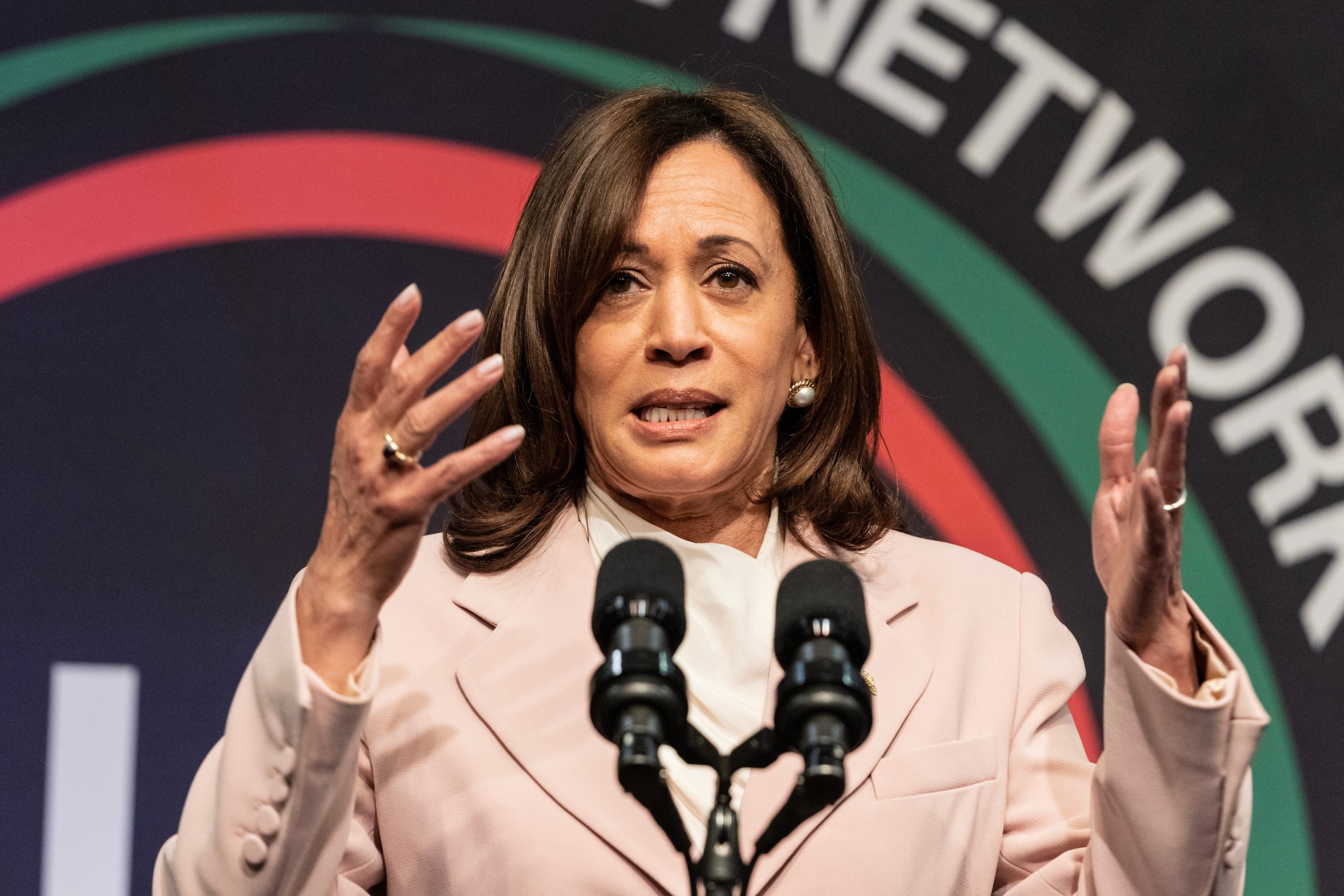 Kamala Harris skal lede handlingsplan mot islamofobi&nbsp;<span>(+)</span>