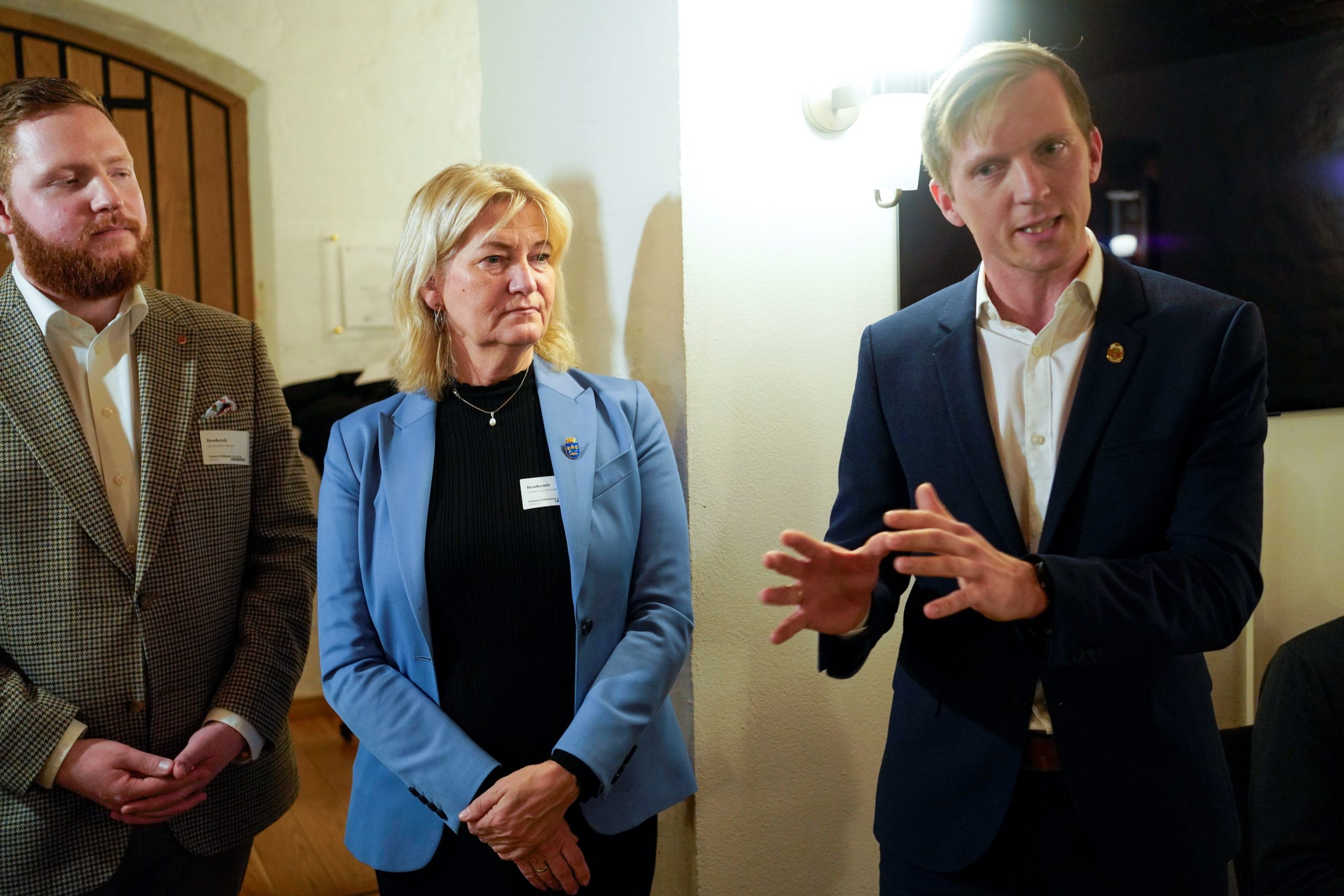Strøm-opprørerne avvist av olje- og energiminister Terje Aasland (Ap)&nbsp;<span>(+)</span>