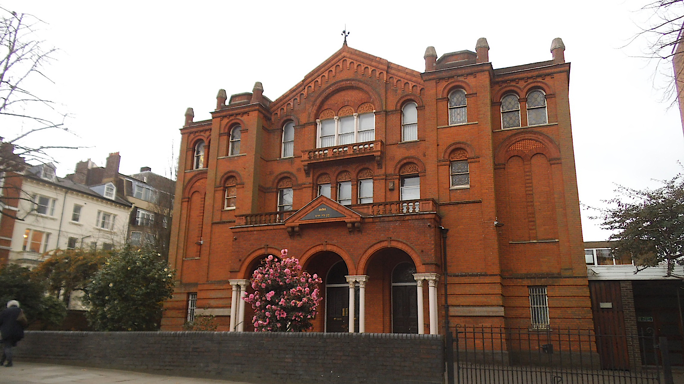 Pro-palestinske aktivister demonstrerte utagerende ved synagoge i London&nbsp;<span>(+)</span>