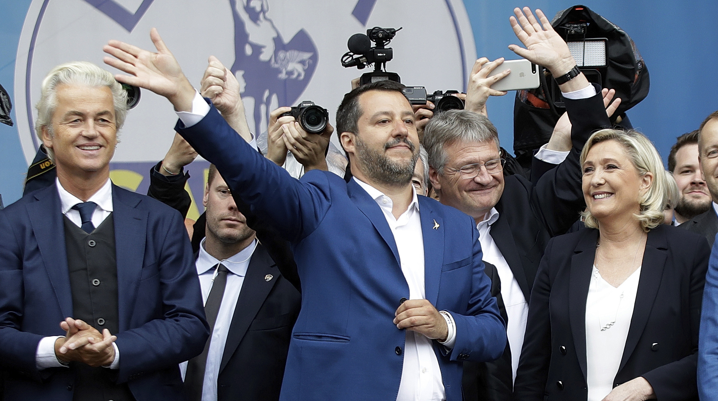 Salvini gratulerer Wilders – håper å styrke europeisk allianse&nbsp;<span>(+)</span>