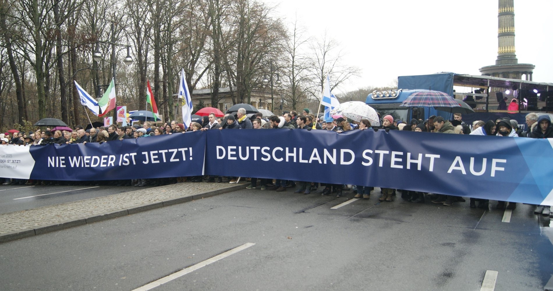 Storstilt og fredeleg demonstrasjon mot antisemittisme i Berlin&nbsp;<span>(+)</span>