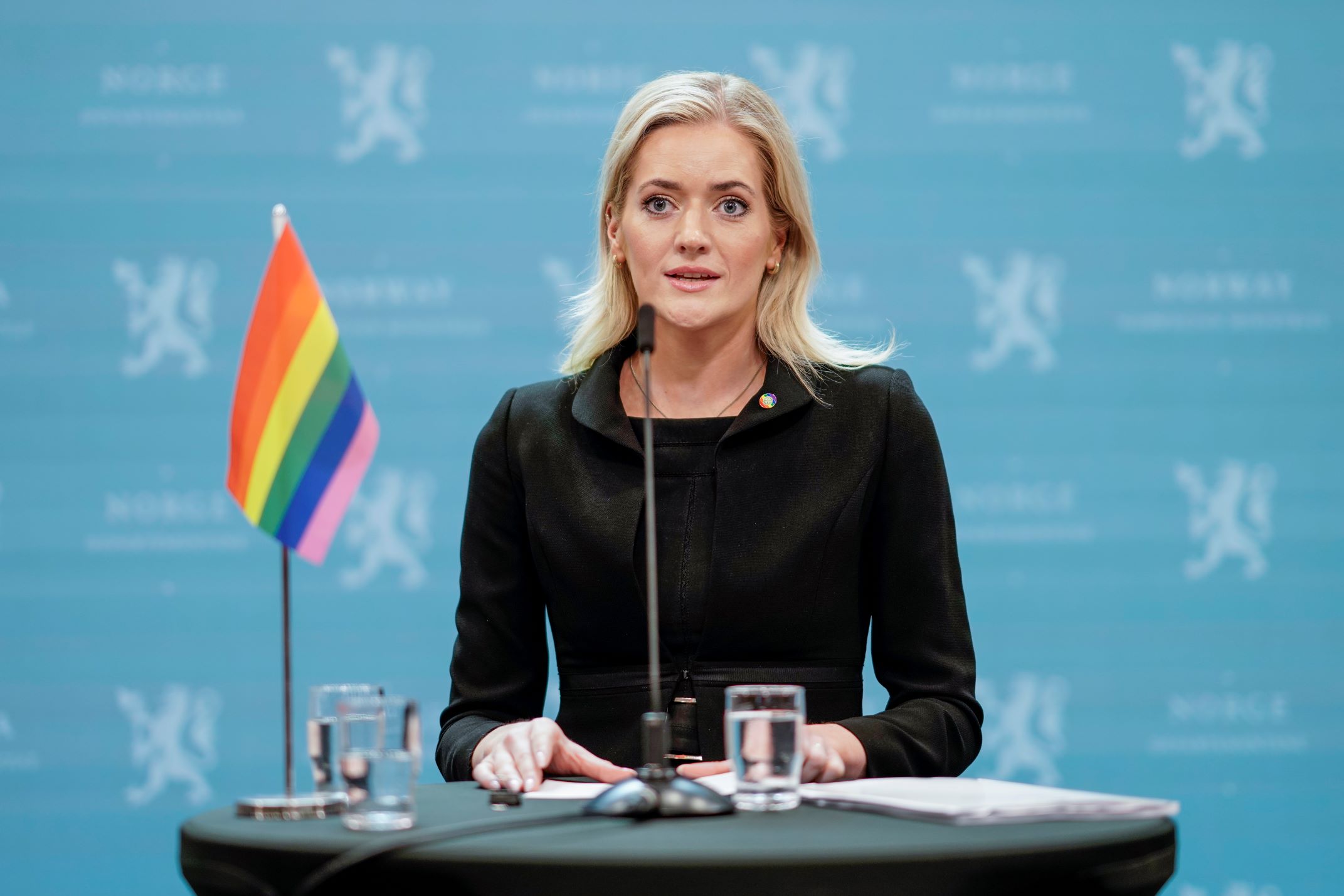 Forbud mot konverterings&shy;terapi vedtatt i Stortinget&nbsp;<span>(+)</span>