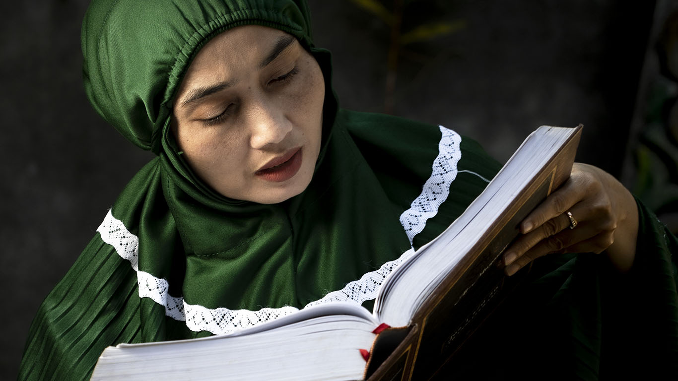 «Influencer» konverterte til islam. Frafallen efter tre uker pga. alle de «kjedelige» forbudene&nbsp;<span>(+)</span>
