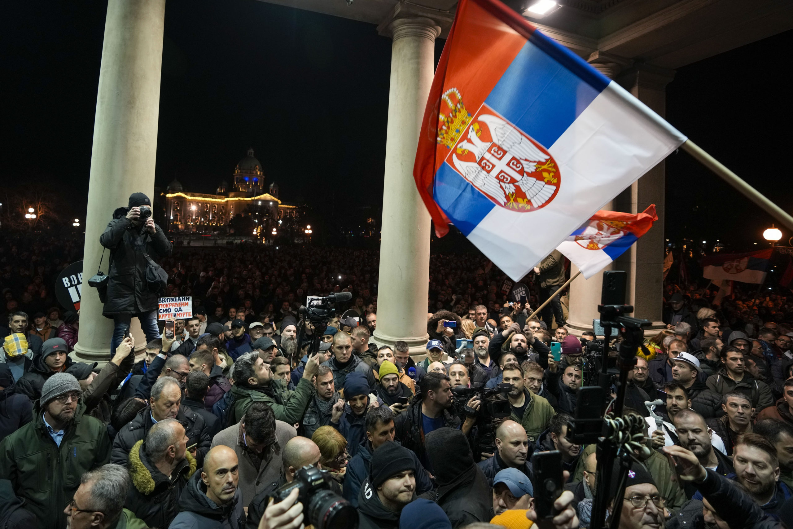 Opposisjonen boikotter omvalg i Serbia&nbsp;<span>(+)</span>