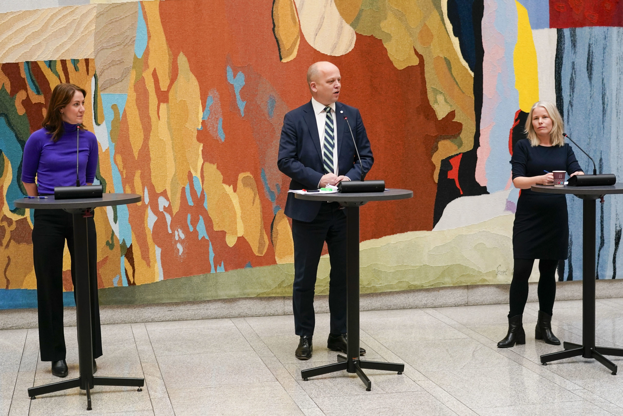 Ap, Sp og SV enige om statsbudsjett, får kritikk fra alle kanter&nbsp;<span>(+)</span>