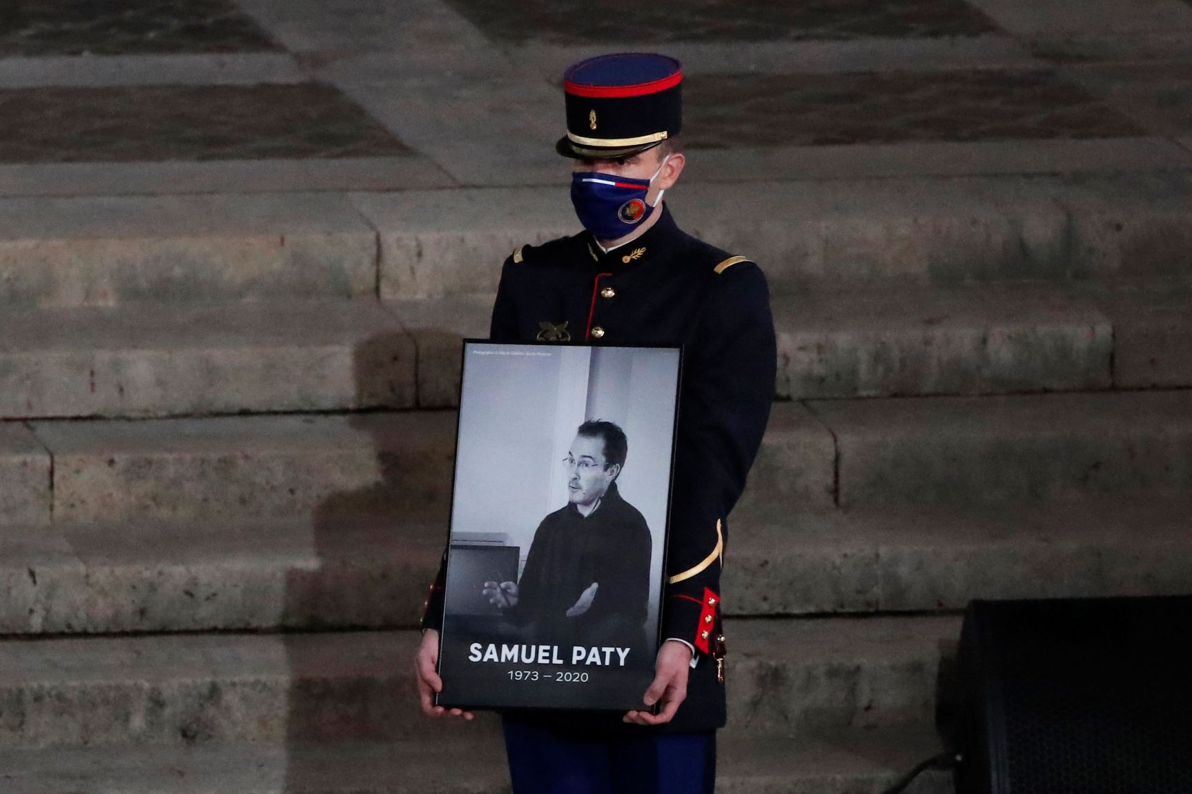 Milde straffer: Franske tenåringer dømt for medvirkning til drap på Samuel Paty&nbsp;<span>(+)</span>