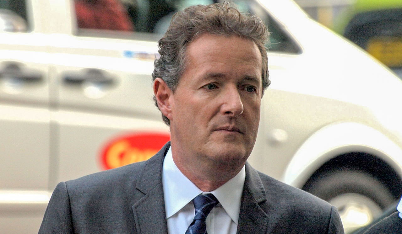 Piers Morgan: – Hvorfor kan ikke jeg identifisere meg som sort lesbisk kvinne?&nbsp;<span>(+)</span>