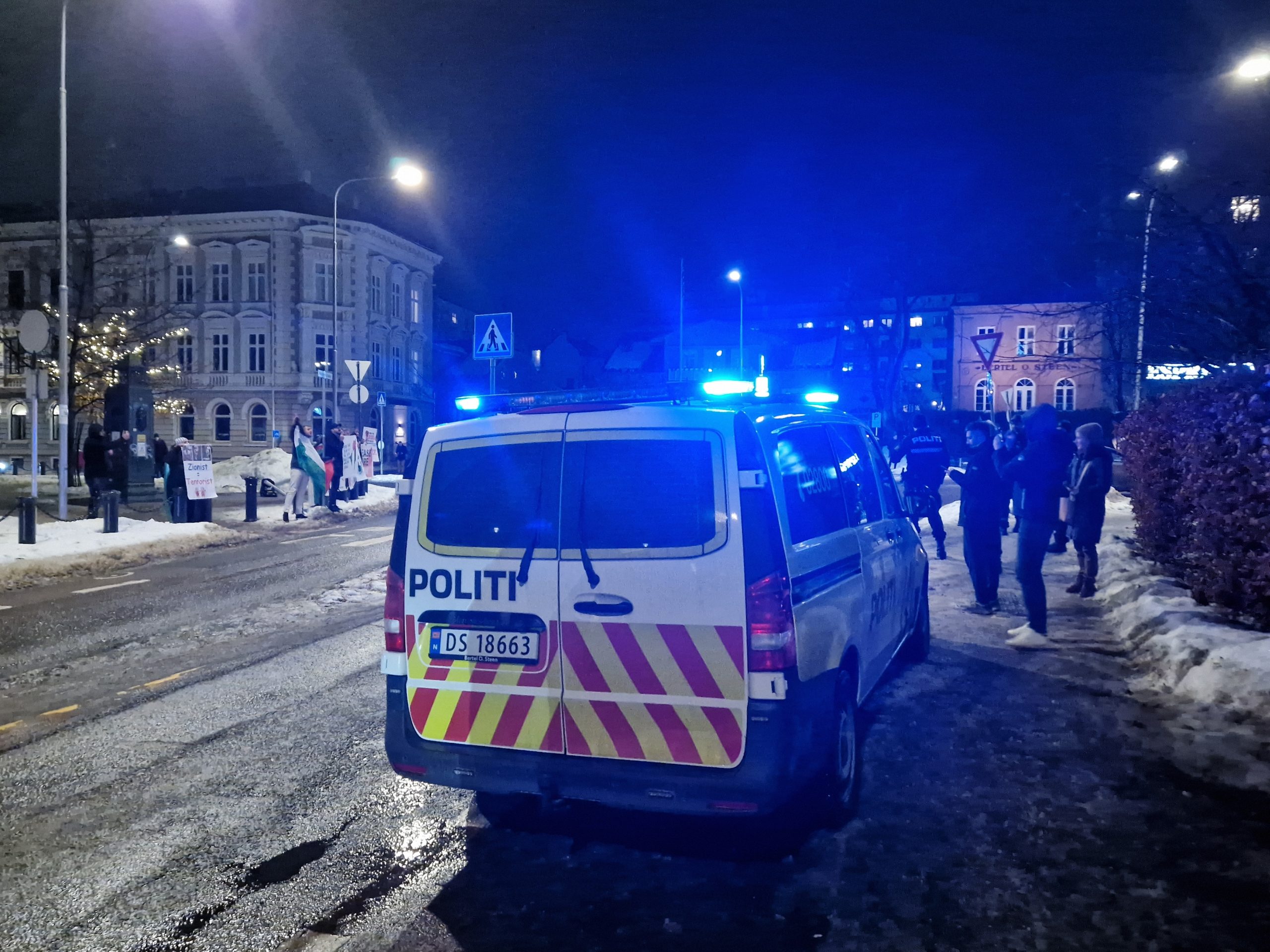 Demonstranter avbrøt MIFF-foredrag på Litteraturhuset i Oslo&nbsp;<span>(+)</span>