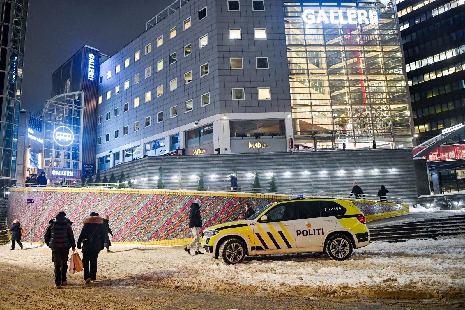 To pågrepet etter funn av hjemmelagd eksplosiv ved Galleri Oslo&nbsp;<span>(+)</span>