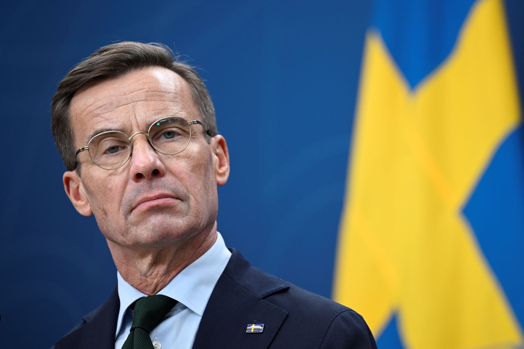 Kristersson åpner for atomvåpen i Sverige i krigstid